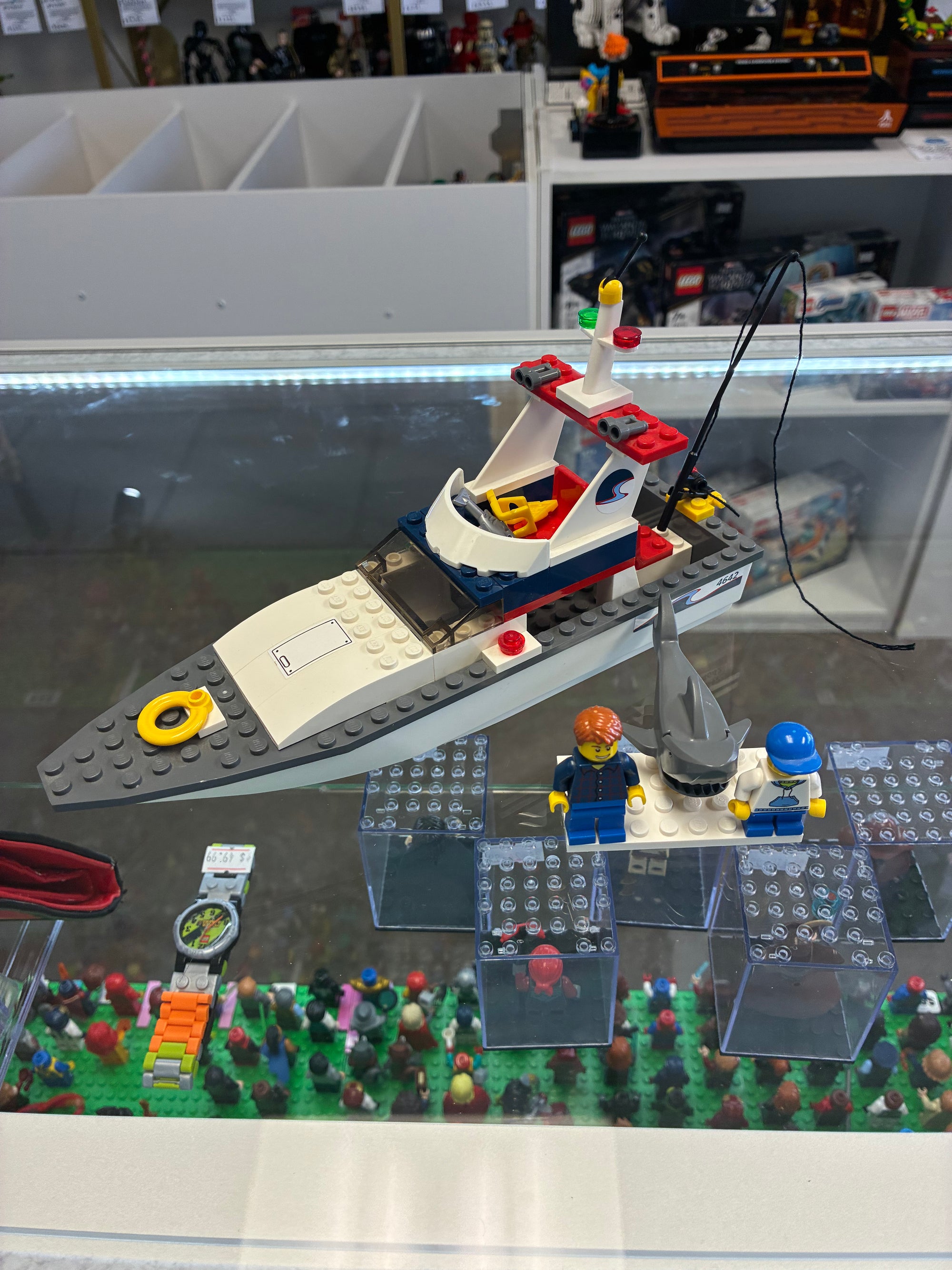 4642 City: Fishing Boat - Used