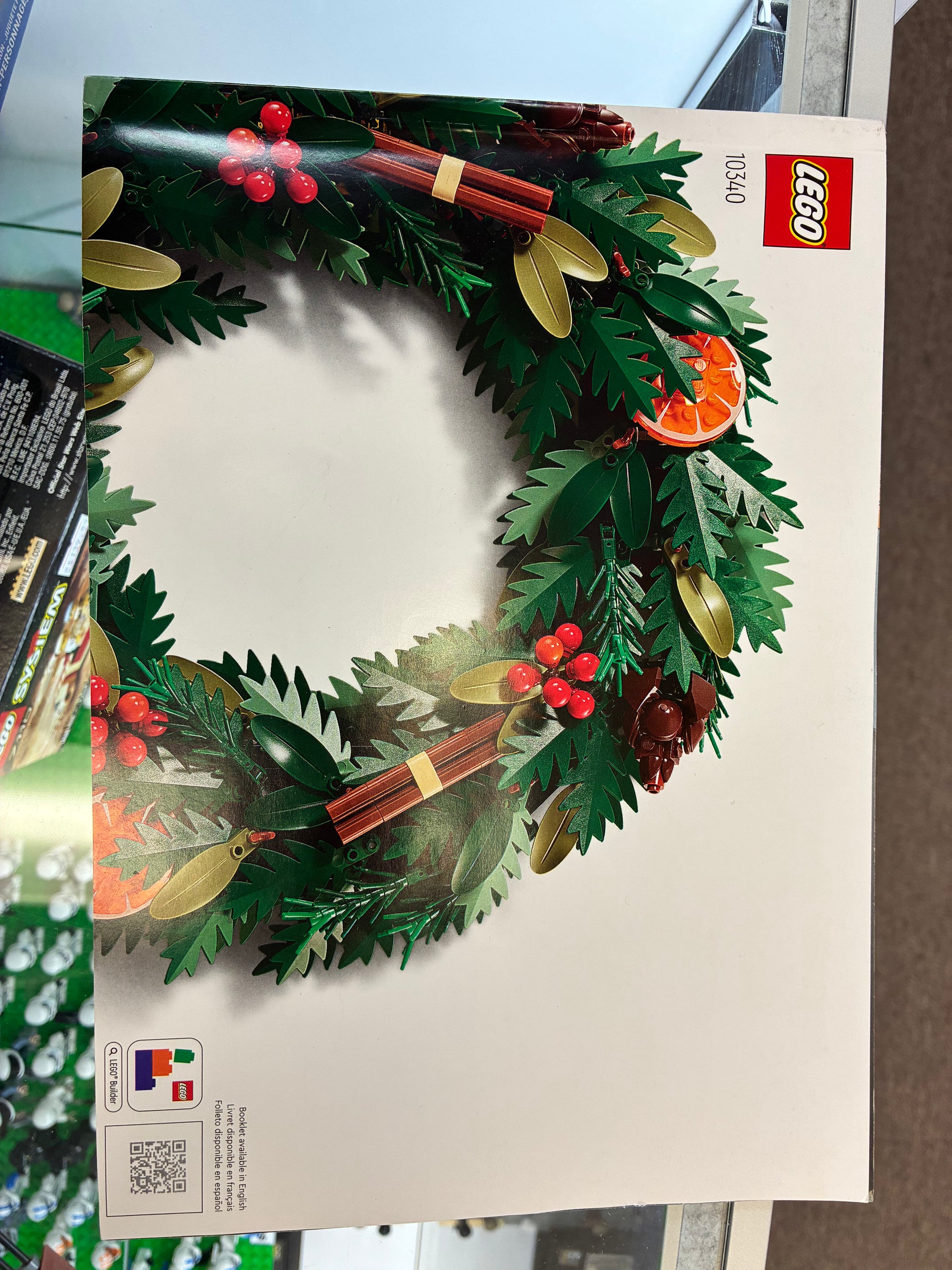 10340 Botanical Collection Wreath