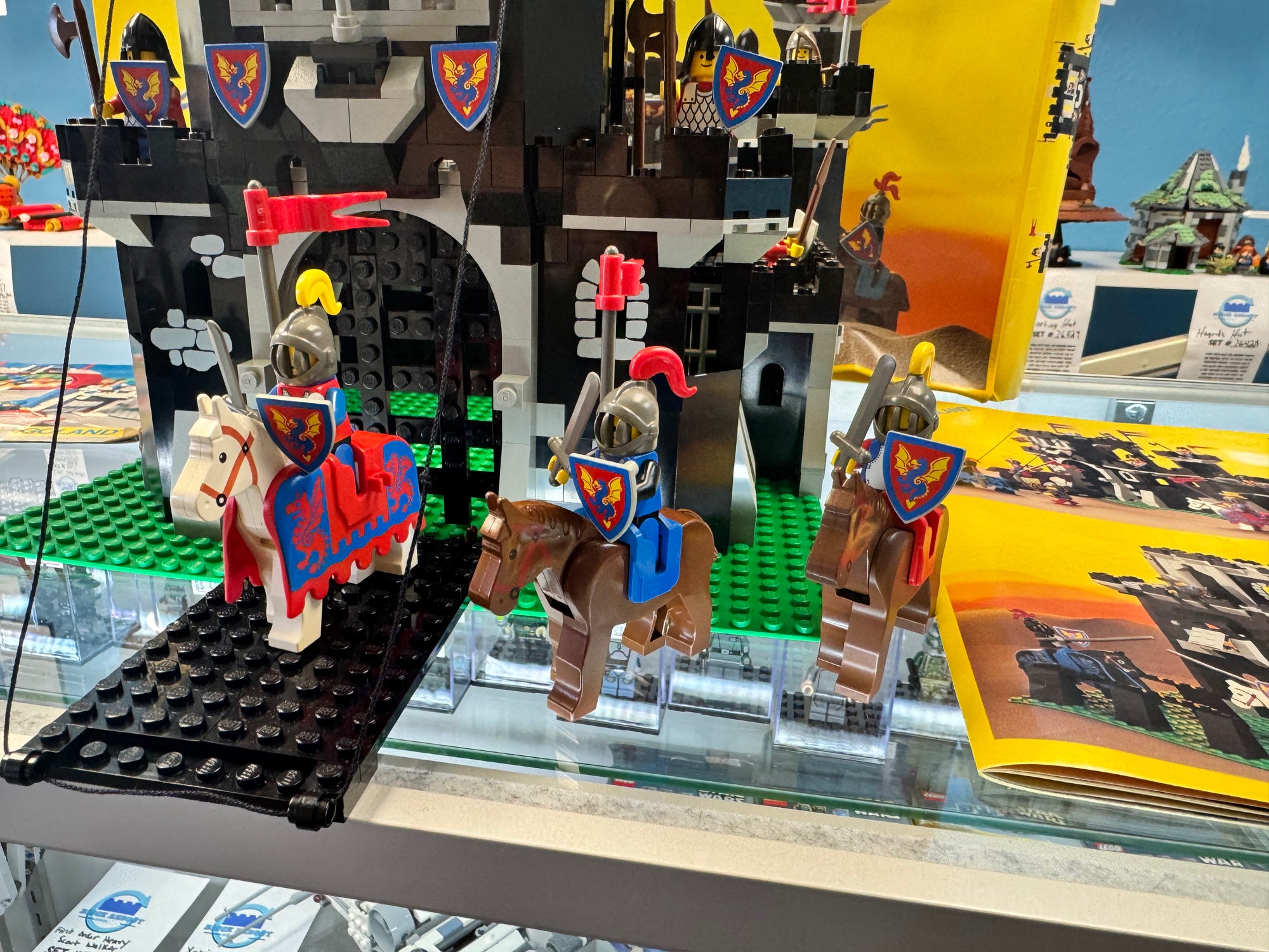 6085 Black Monarchs Castle - Used
