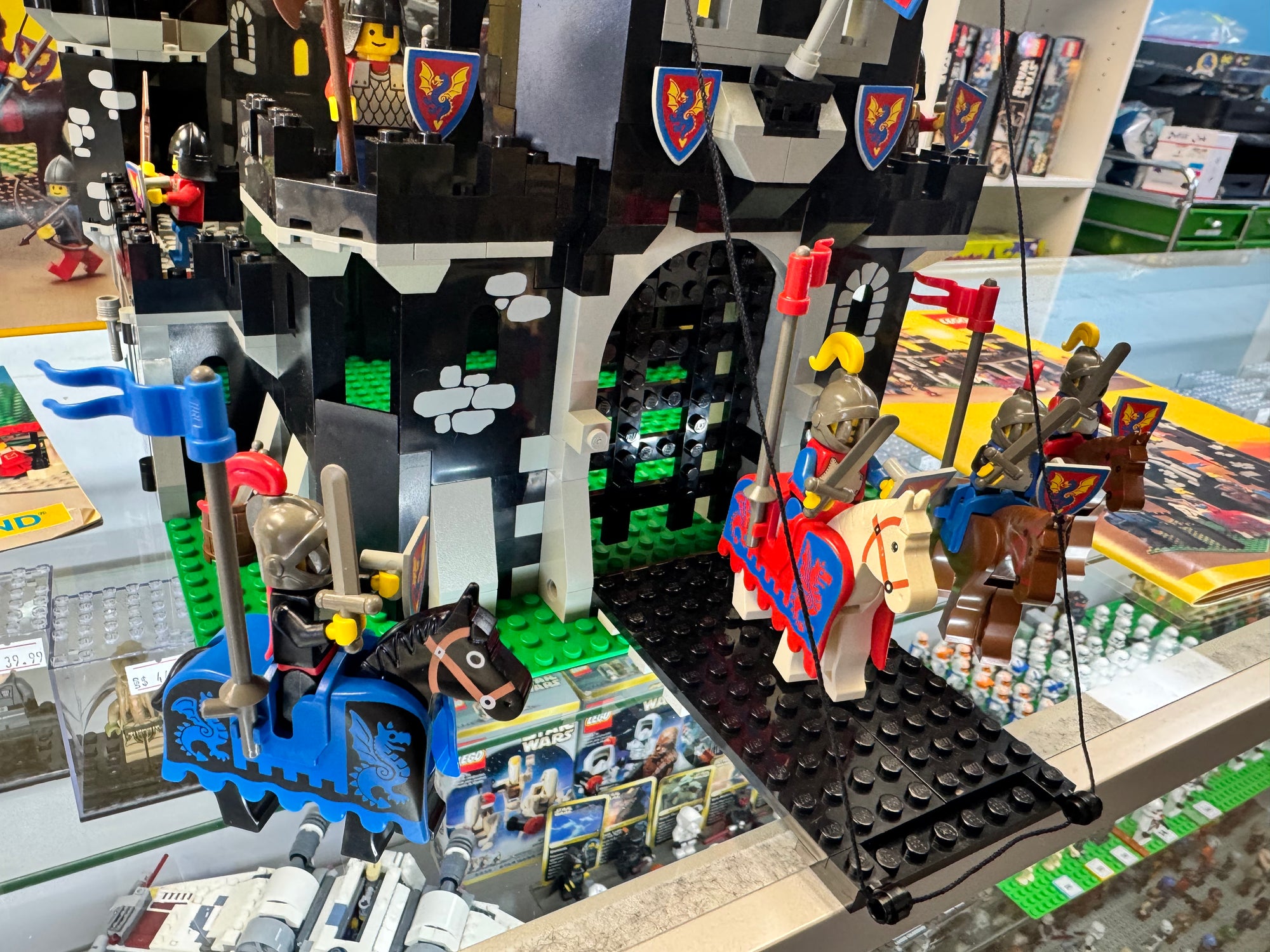 6085 Black Monarchs Castle - Used