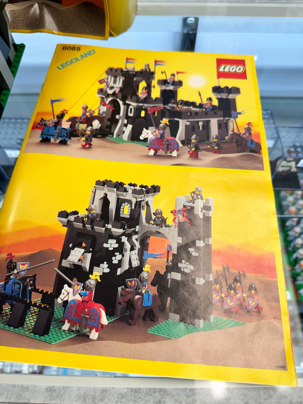 6085 Black Monarchs Castle - Used