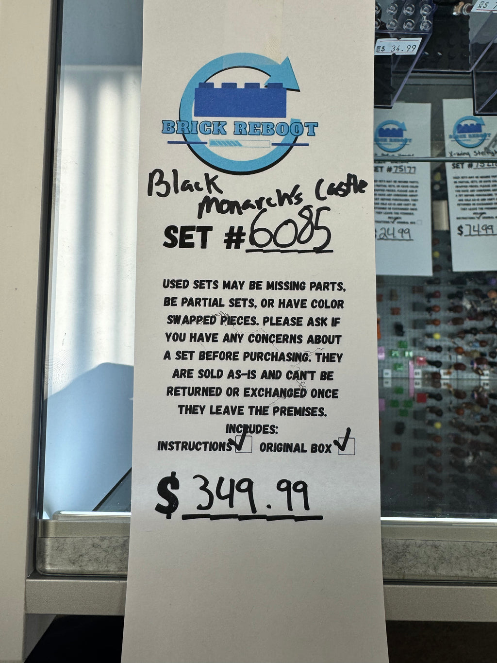 6085 Black Monarchs Castle - Used