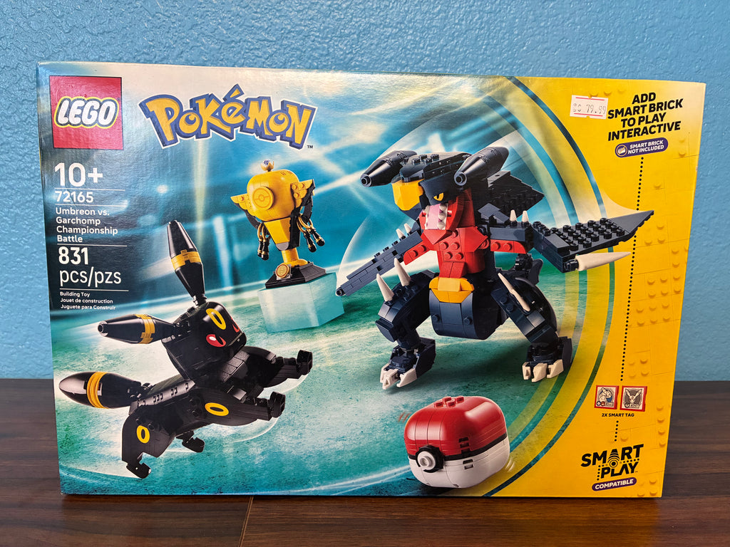72165 Pokémon Umbreon vs. Garchomp Championship Battle Smart Play - Sealed