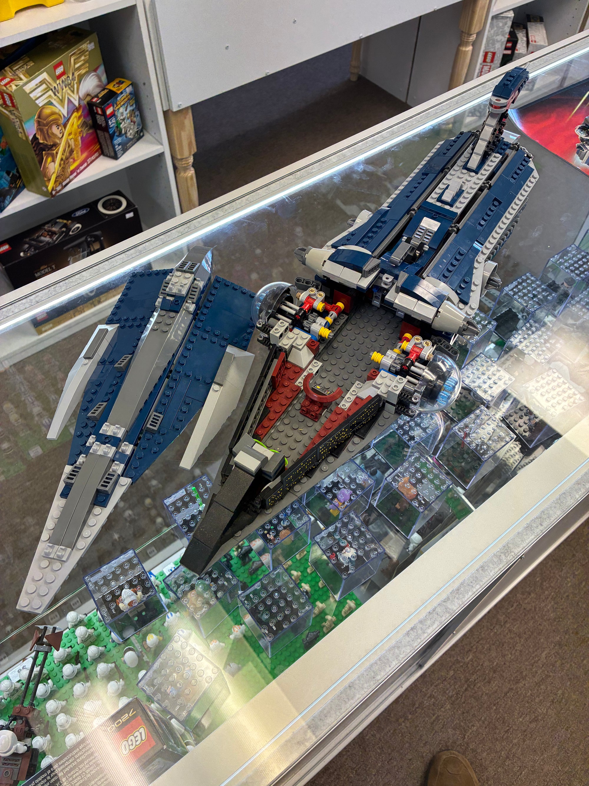 9515 Star Wars: Malevolence - Used *NO FIGS*