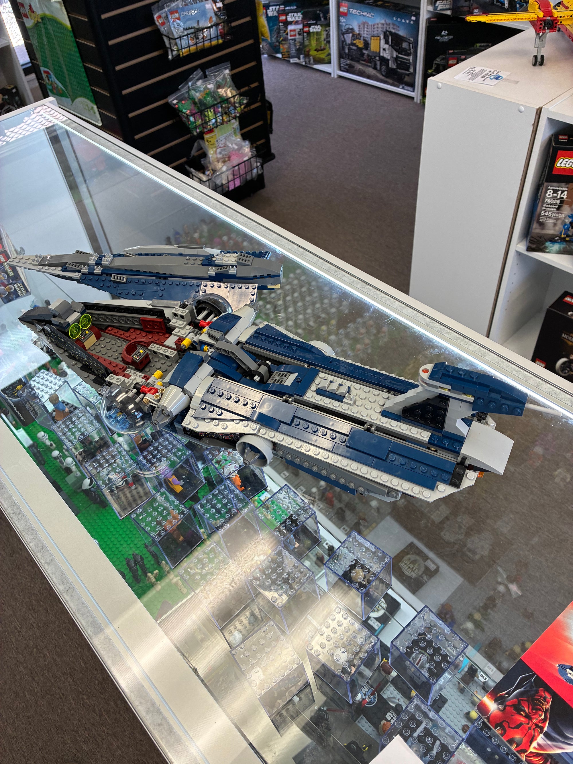 9515 Star Wars: Malevolence - Used *NO FIGS*