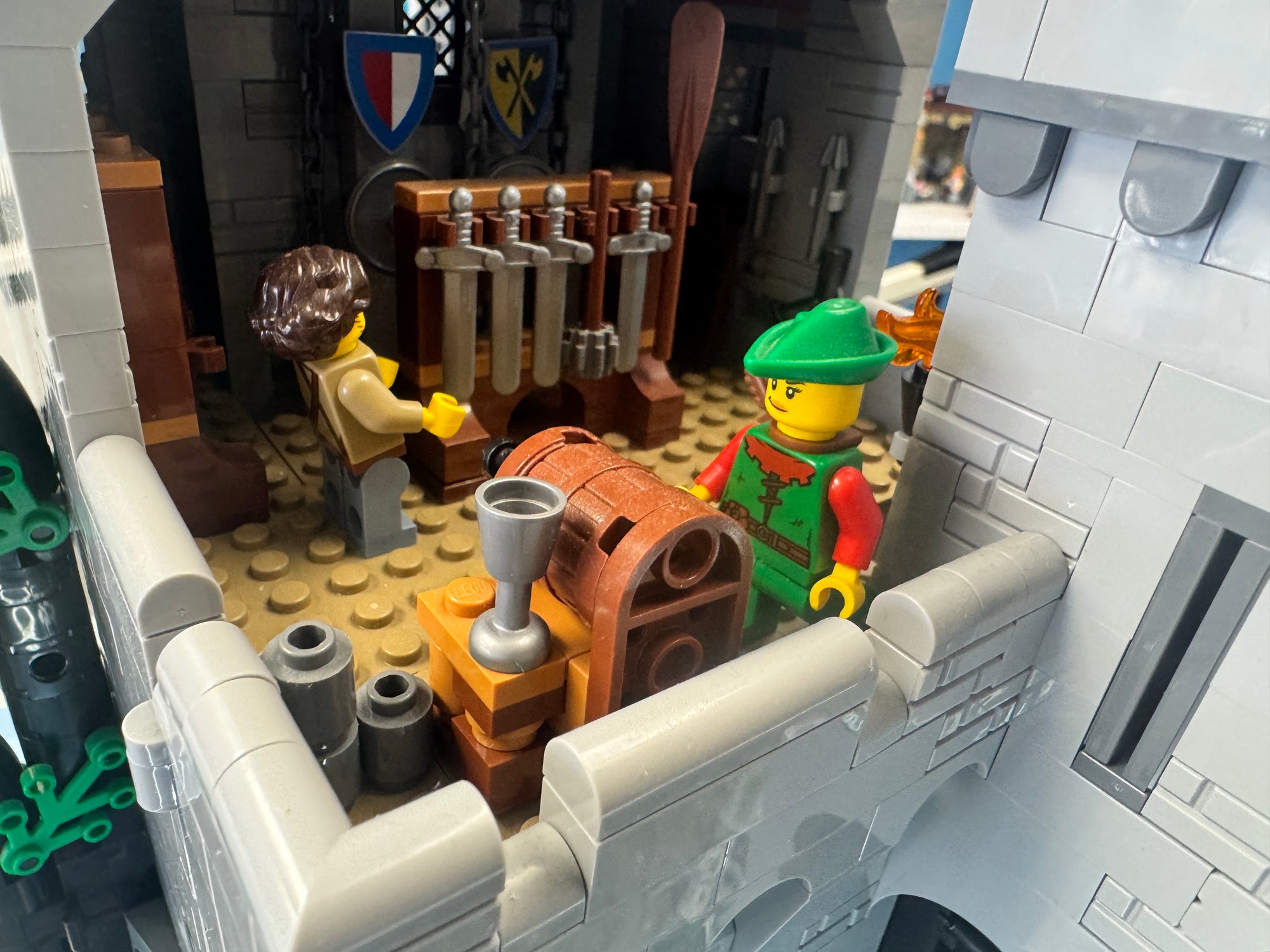10305 The Lion Knights Castle *MISSING 2 FIGS* - Used