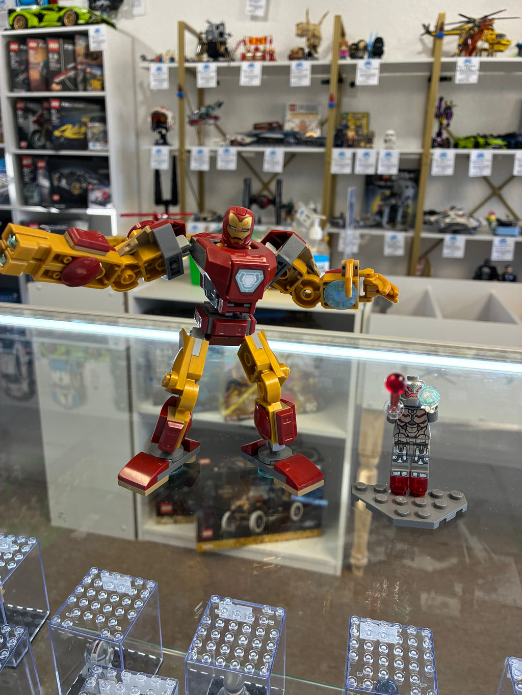 76307 Marvel Iron Man Vs Ultra - Used