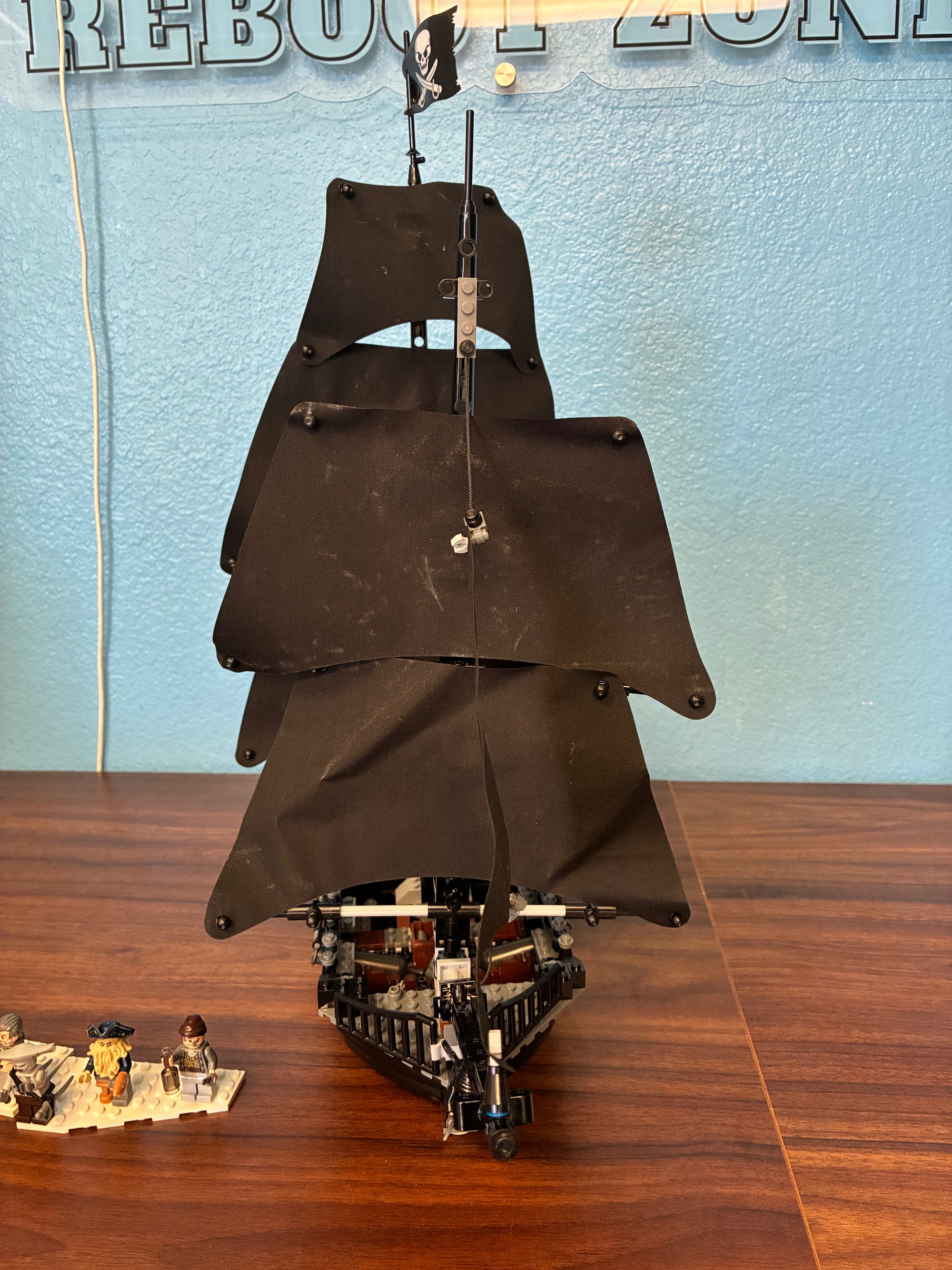 4184 Pirates of the Caribbean The Black Pearl - Used