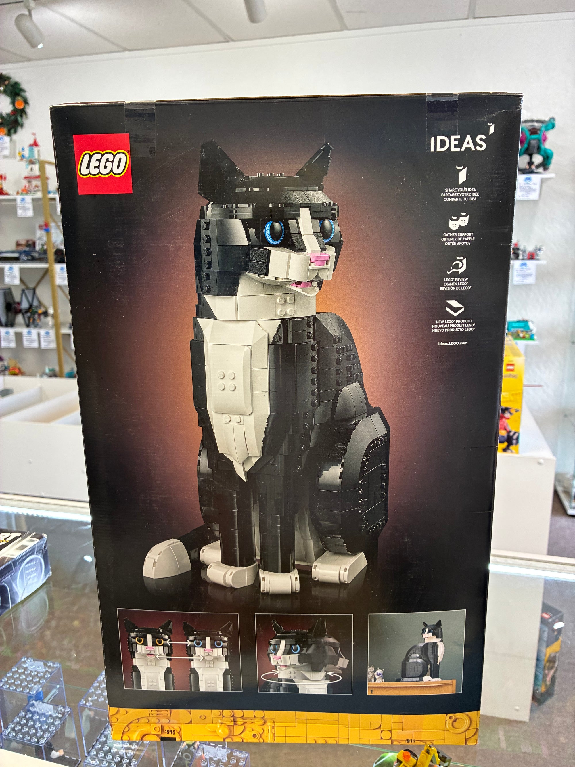 21349 Ideas: Tuxedo Cat - Sealed