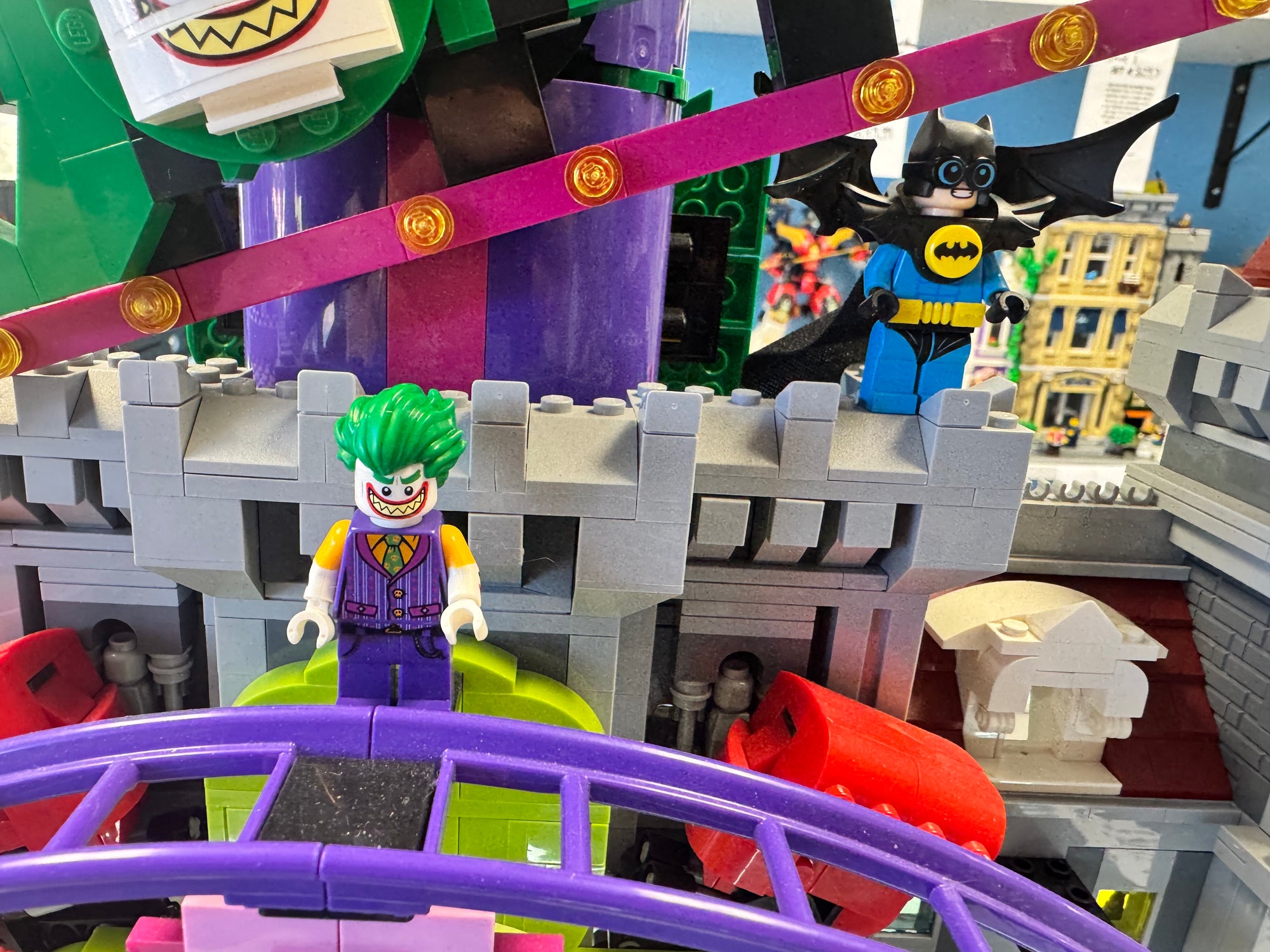 70922 The Joker Manor *MISSING 3 Figs* - Used