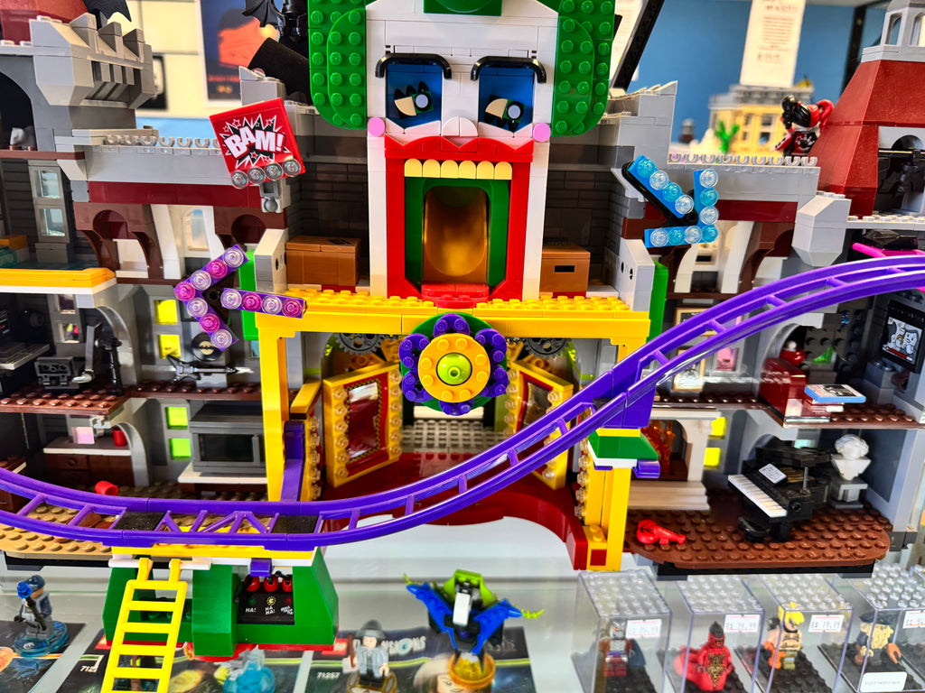70922 The Joker Manor *MISSING 3 Figs* - Used