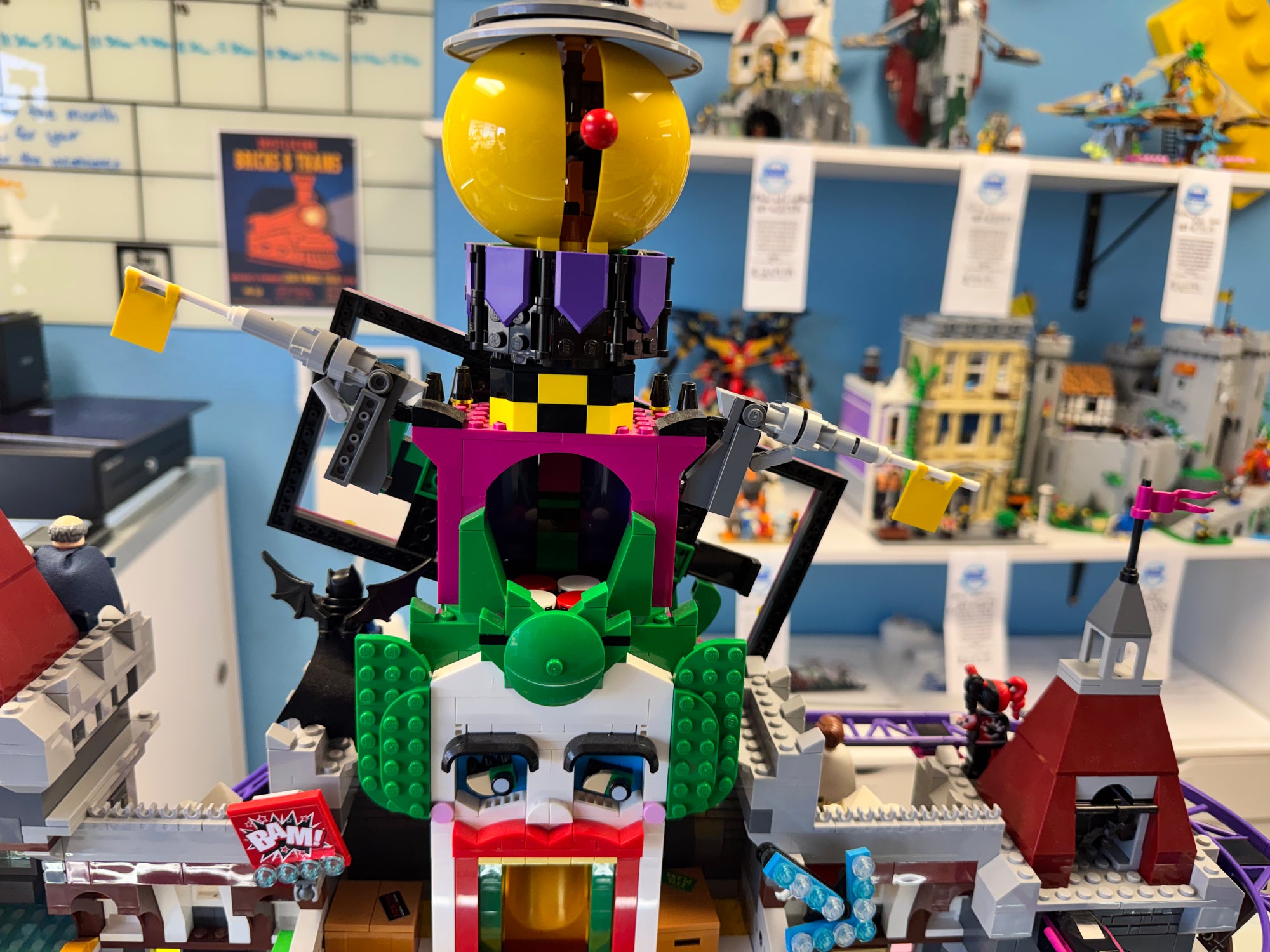 70922 The Joker Manor *MISSING 3 Figs* - Used