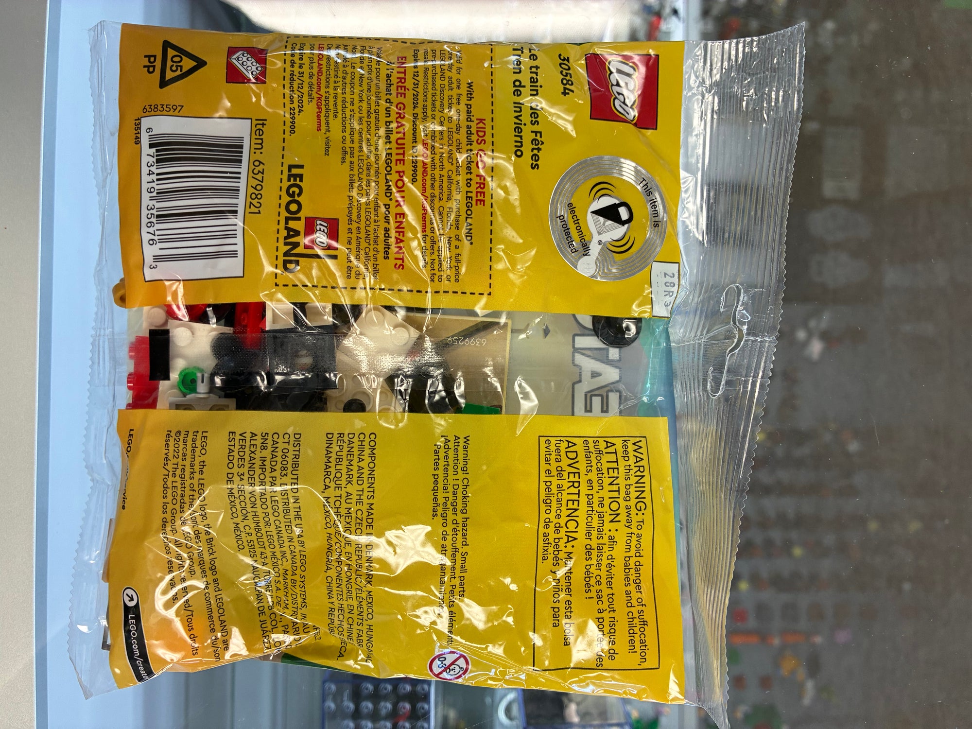 30584 Creator: Winter Holiday Train Polybag - Sealed