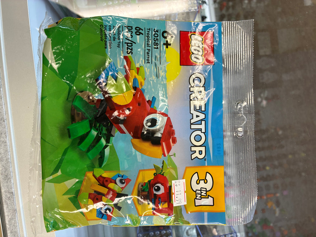 30581 Creator: Tropical Parrot Polybag - Sealed