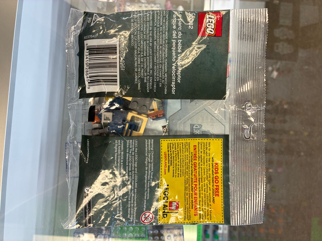 30382 Jurassic World: Baby Velociraptor Playpen - Sealed
