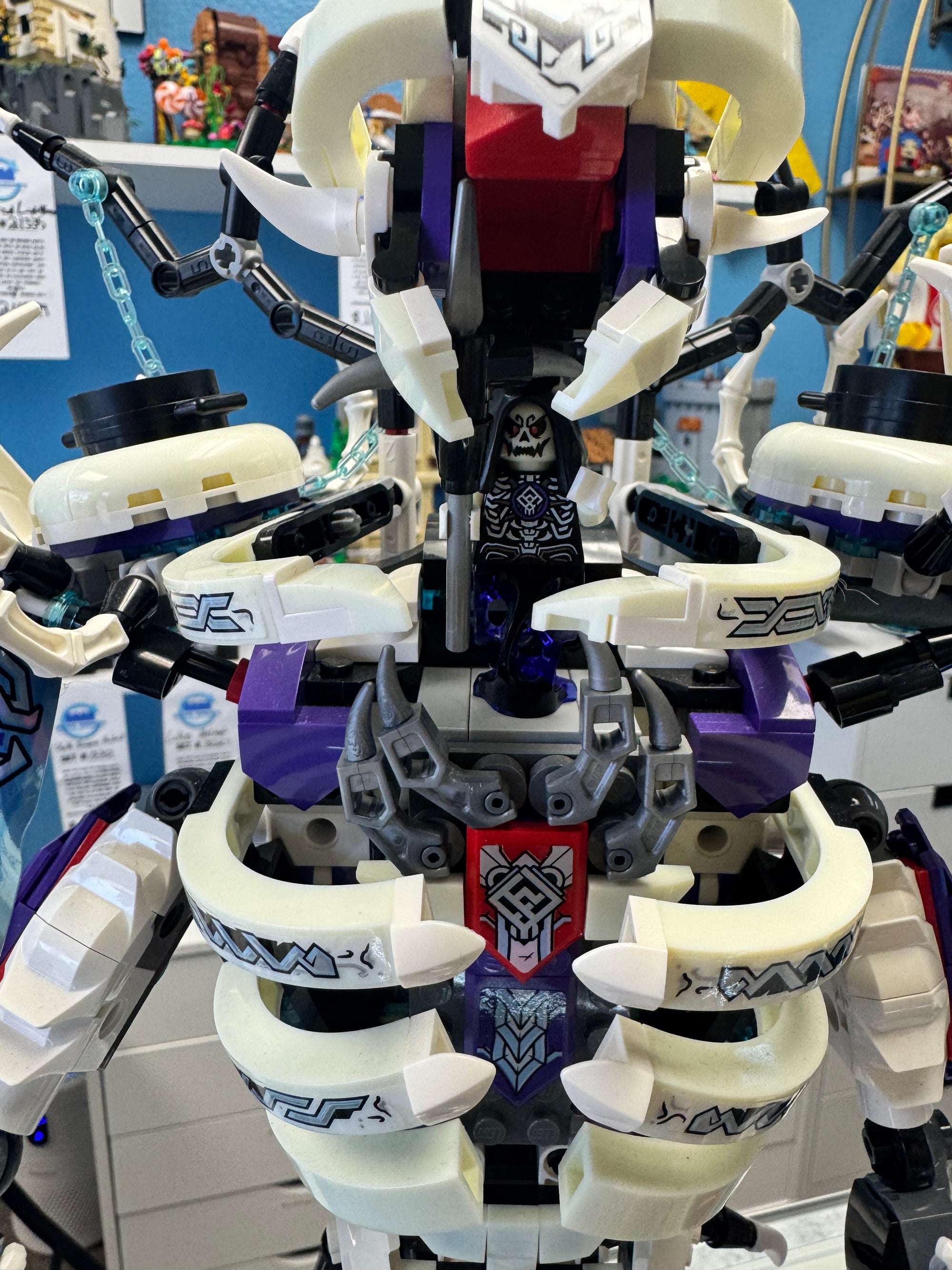 80028 The Bone Demon * MISSING 2 FIGS* - Used