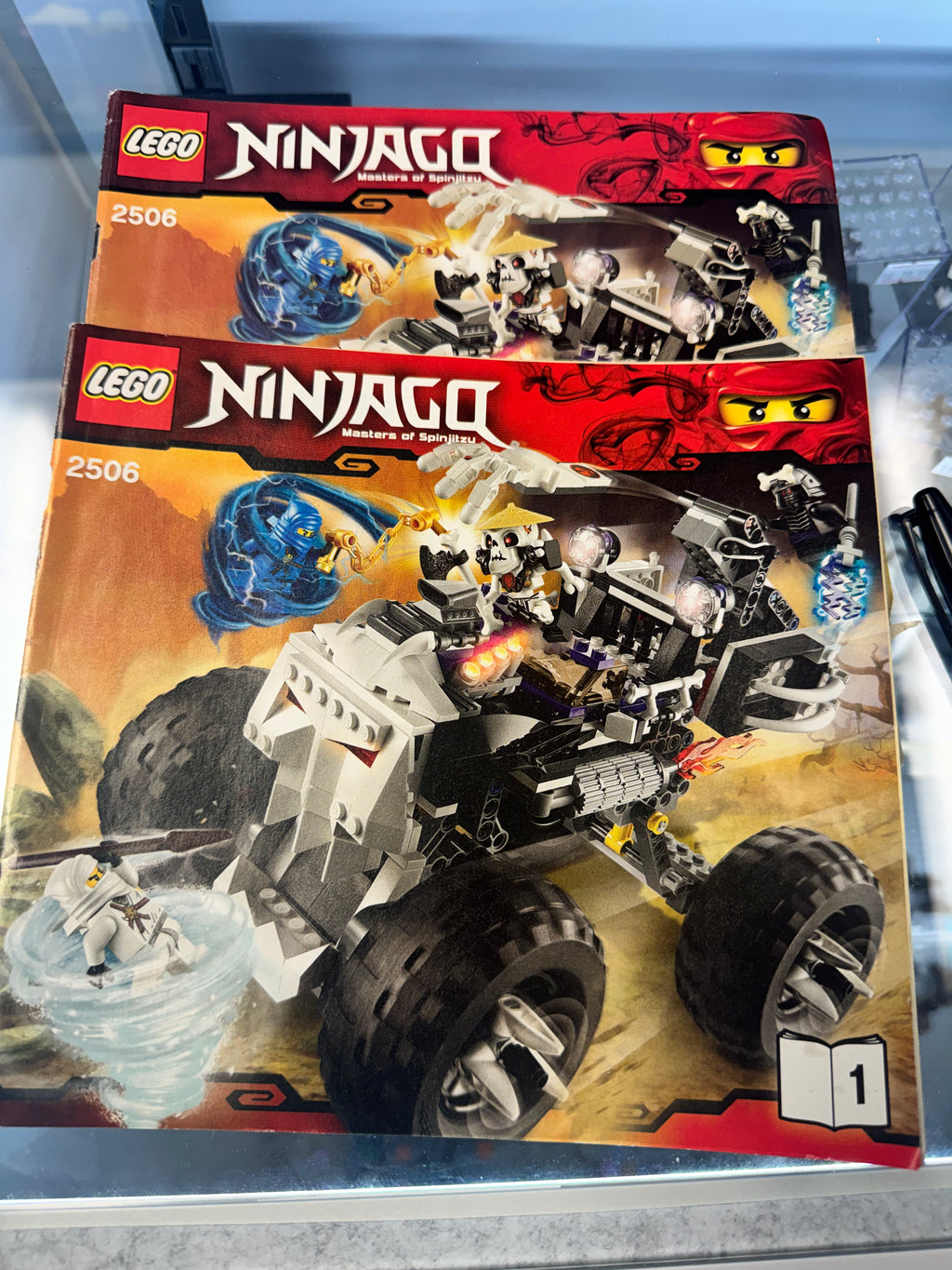 2506 Skull Truck *MISSING ZANE*  *YELLOWING ON Skeleton head* - Used