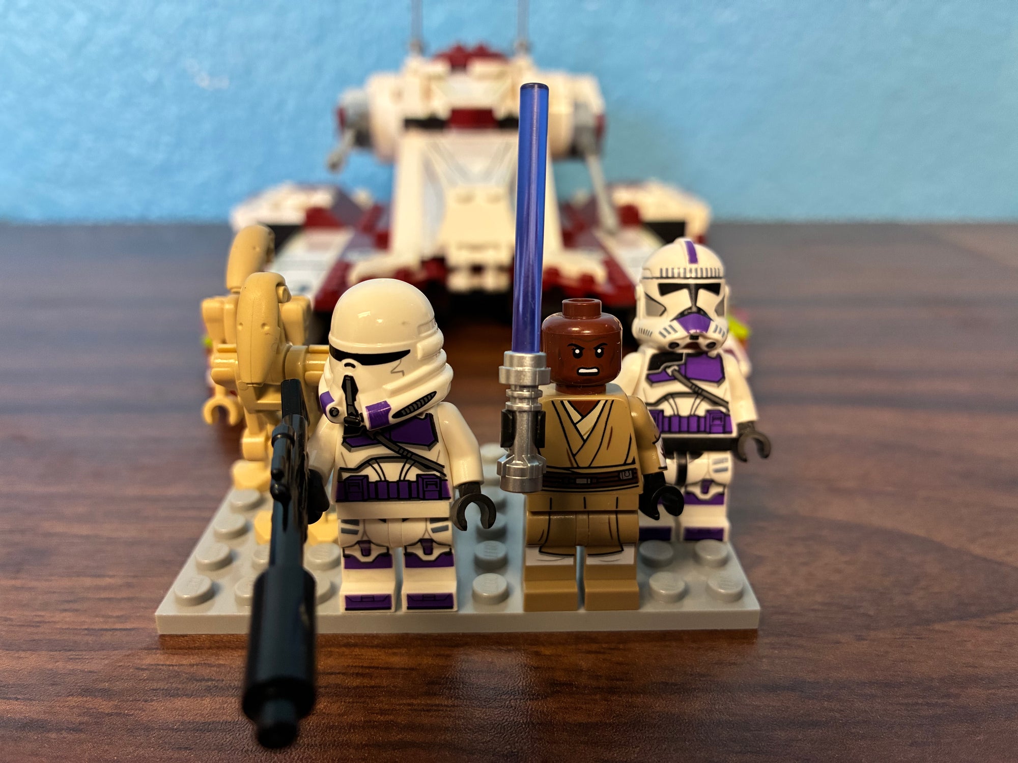 75342 Star Wars Republic Fighter Tank *MISSING 1 TROOPER* - Used