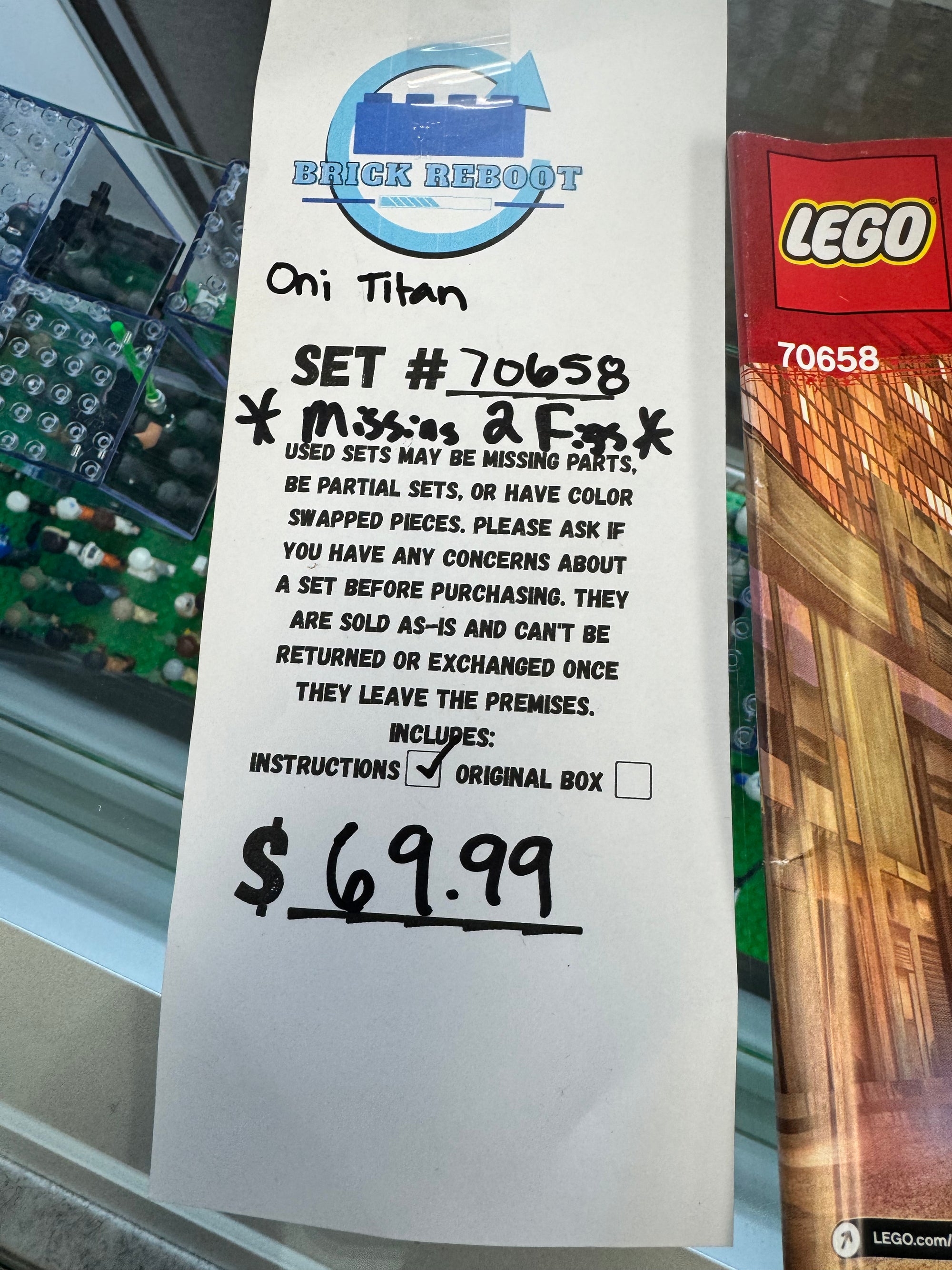 70658 Oni Titan *MISSING 2 FIGS* - Used
