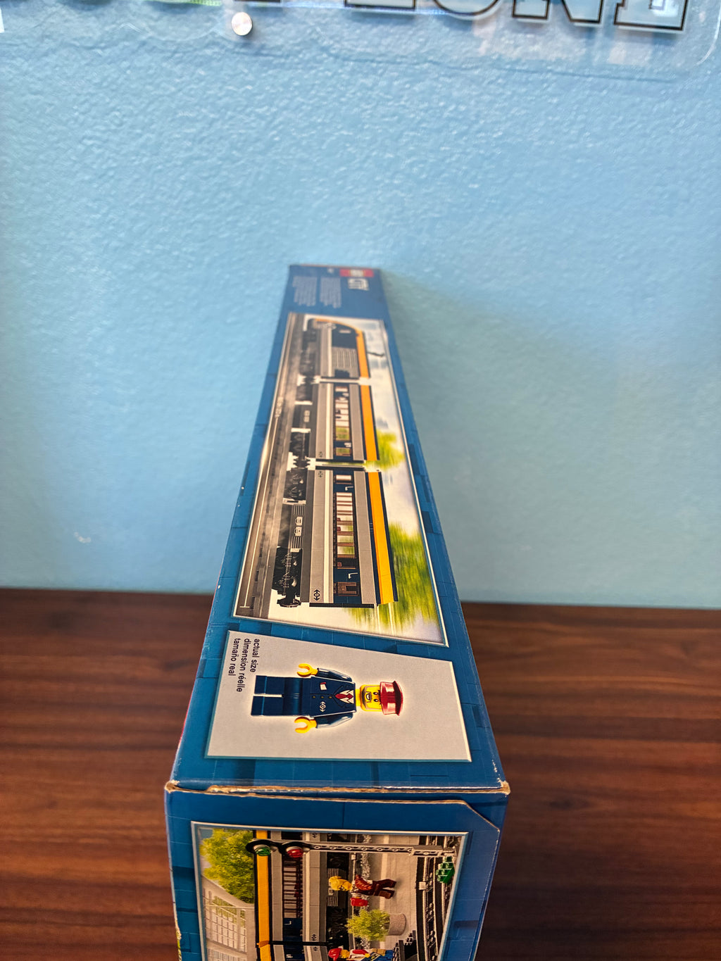 60197 City Passengers Train - Sealed