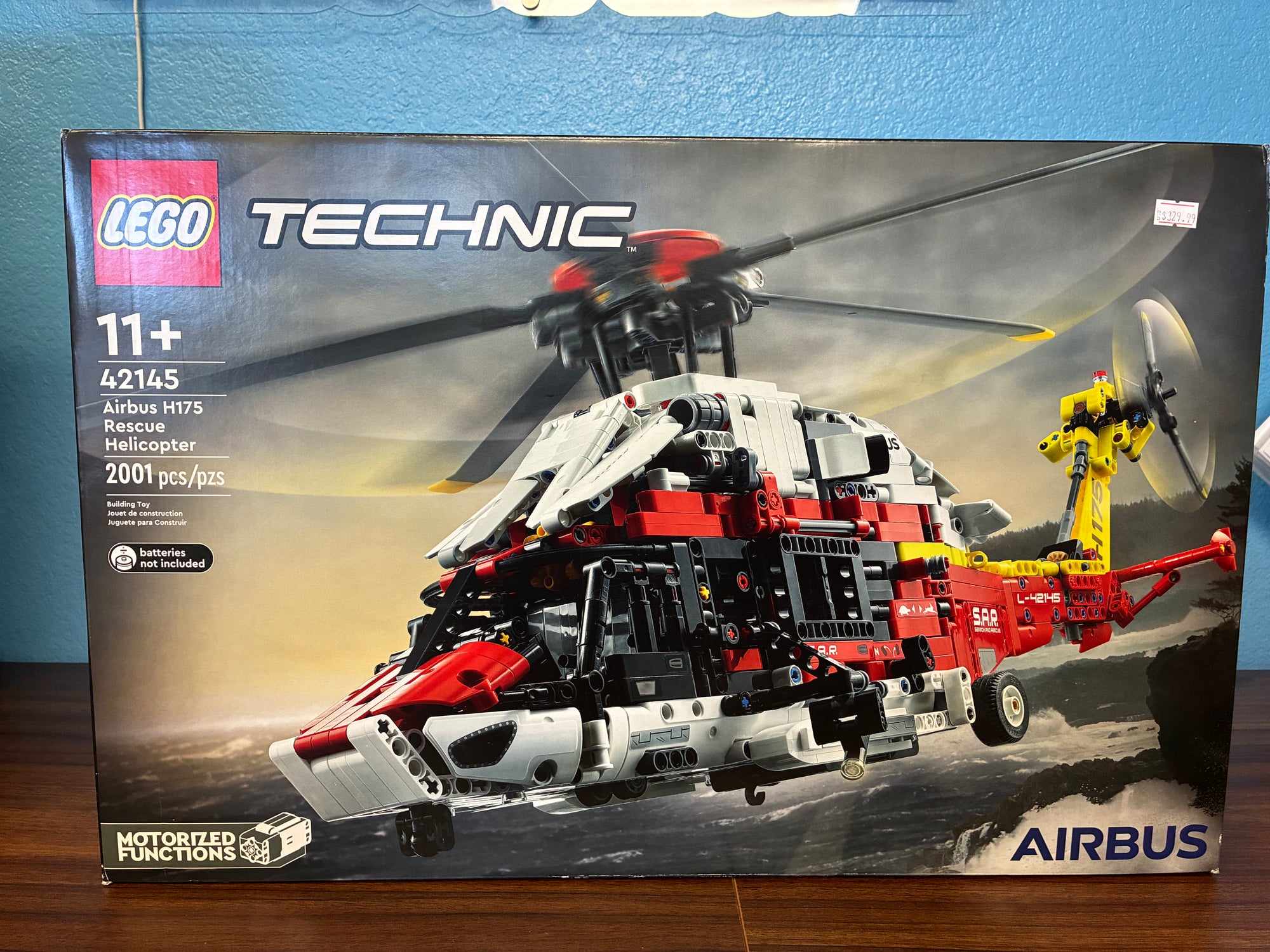42145 Technic Airbus H175 Rescue Helicopter - Sealed