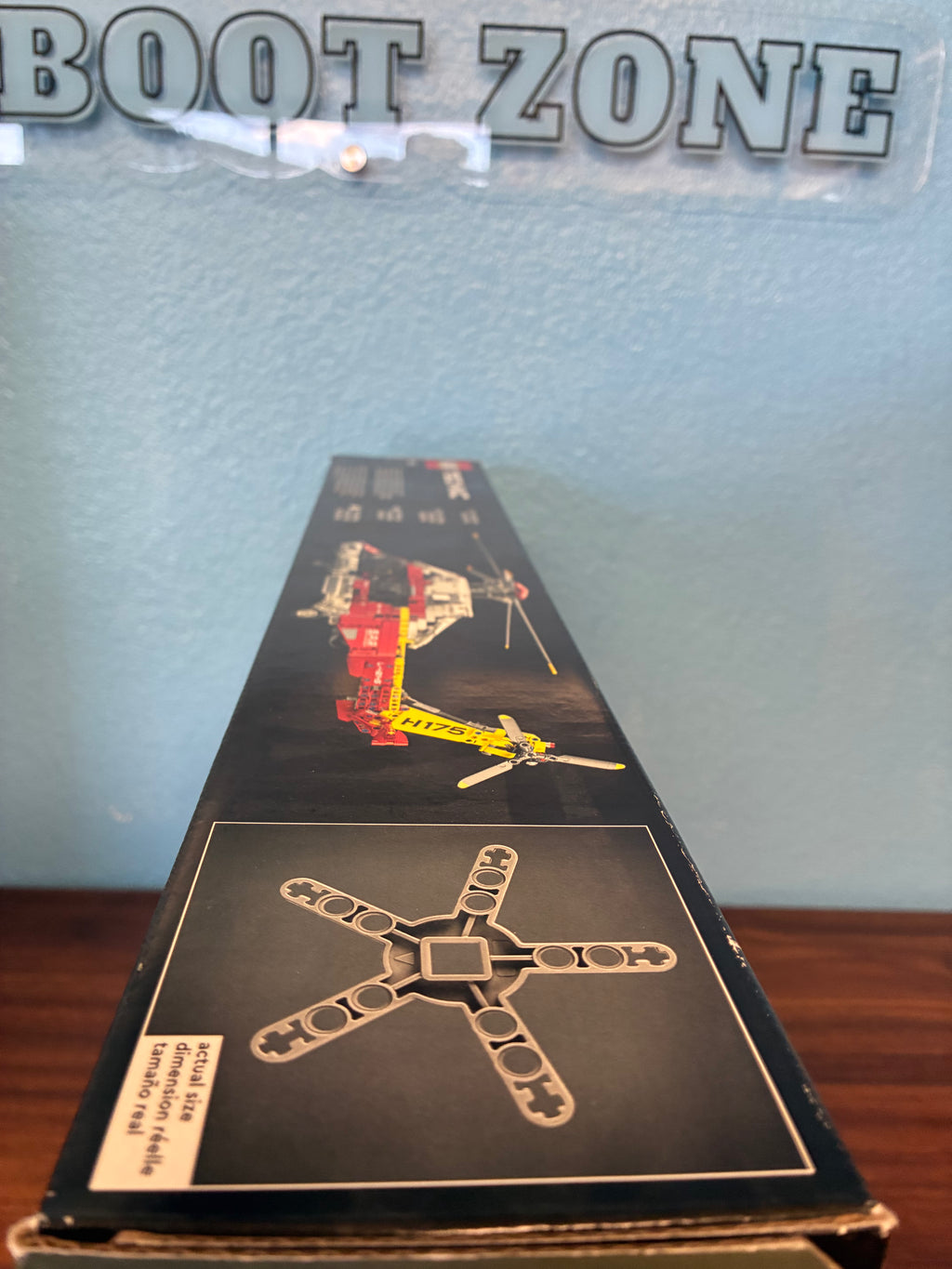 42145 Technic Airbus H175 Rescue Helicopter - Sealed