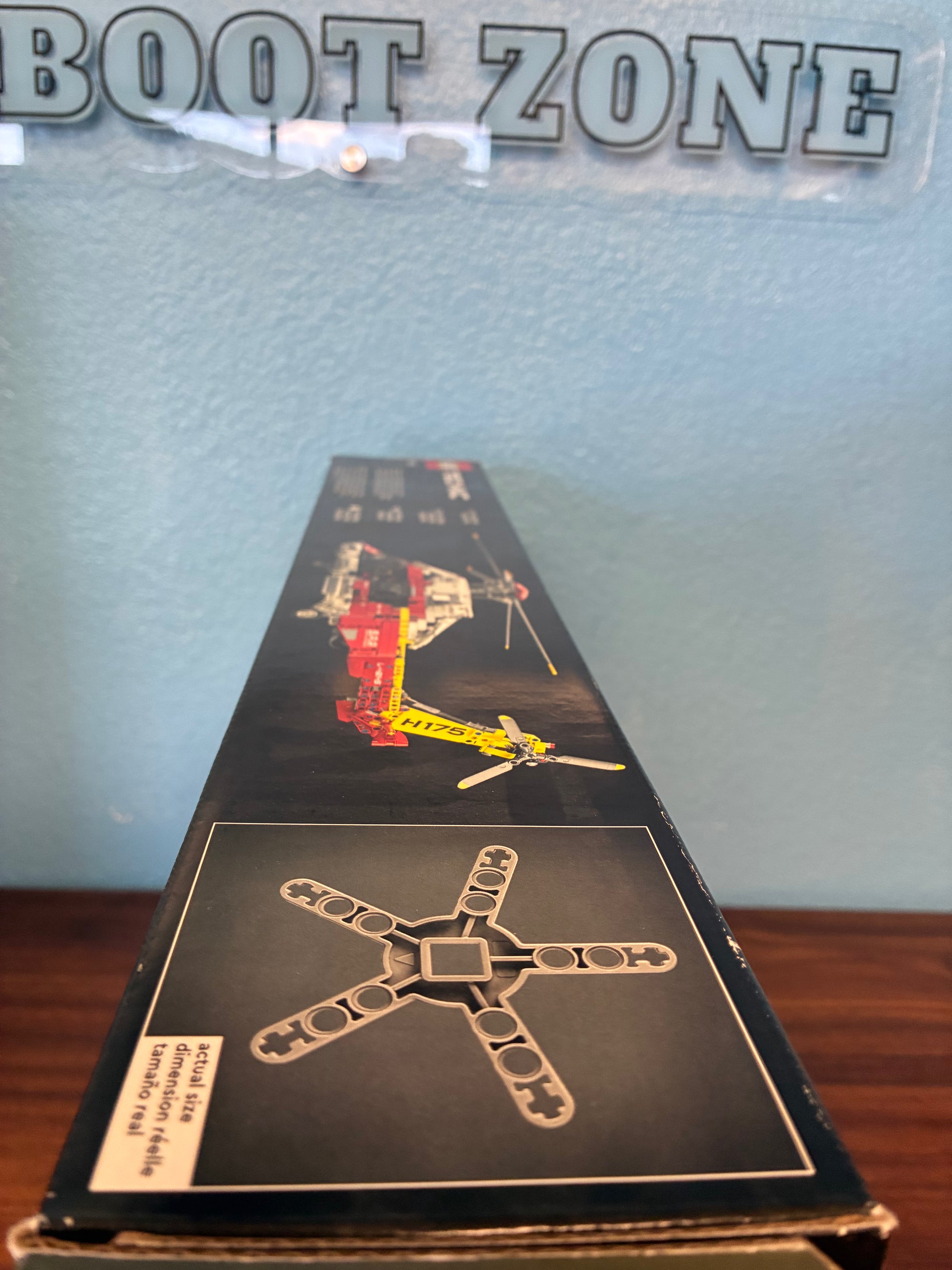 42145 Technic Airbus H175 Rescue Helicopter - Sealed