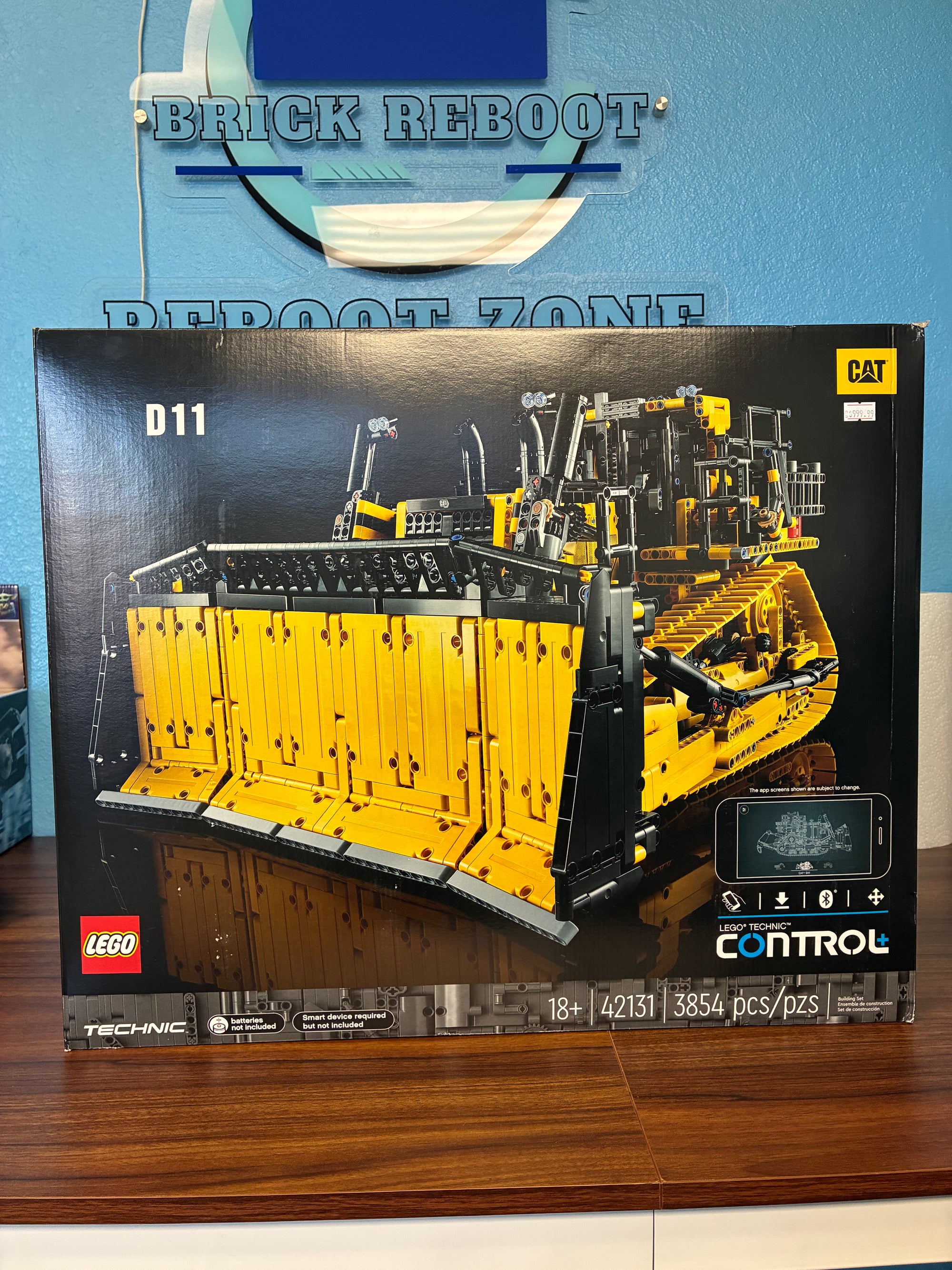 42131 Technic D11 CAT - Sealed
