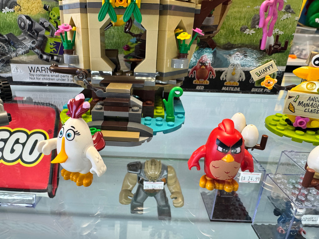 75823 Angry Birds Big Island Egg Heist - Used