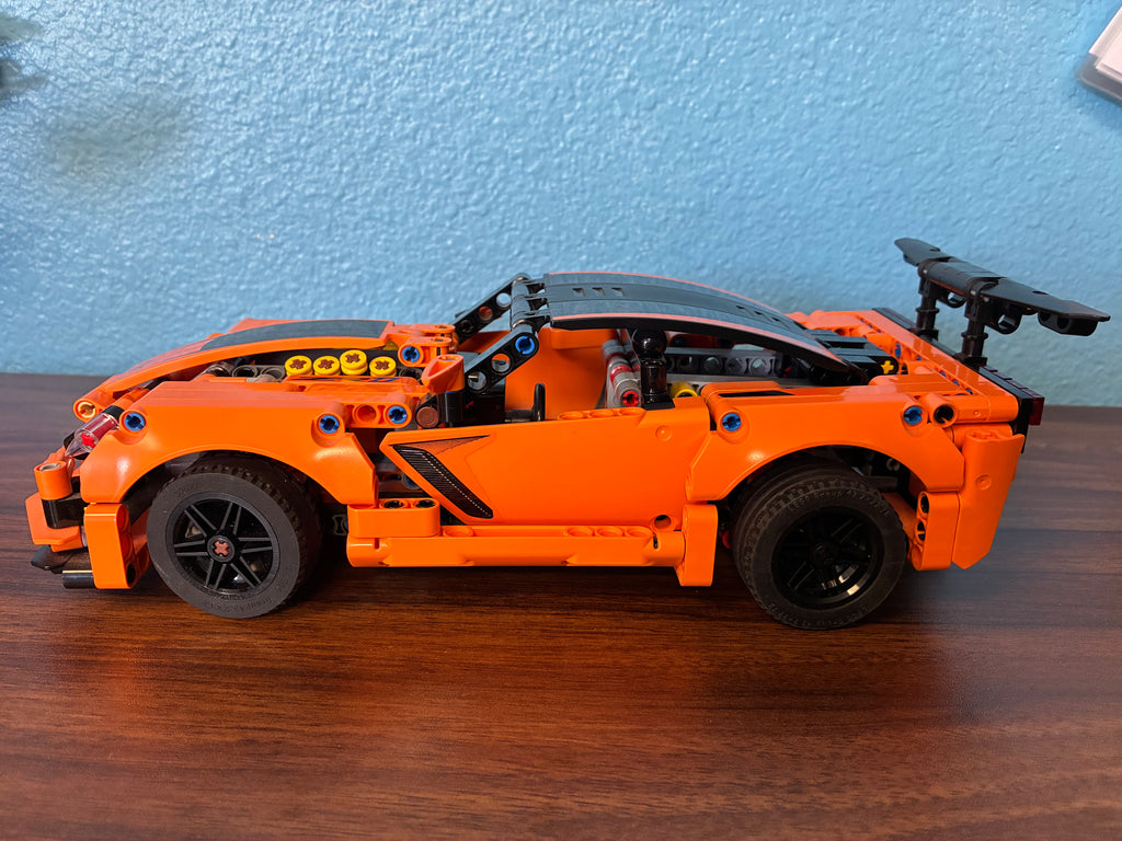 42093 Technic Chevrolet Corvette ZR1 - Used