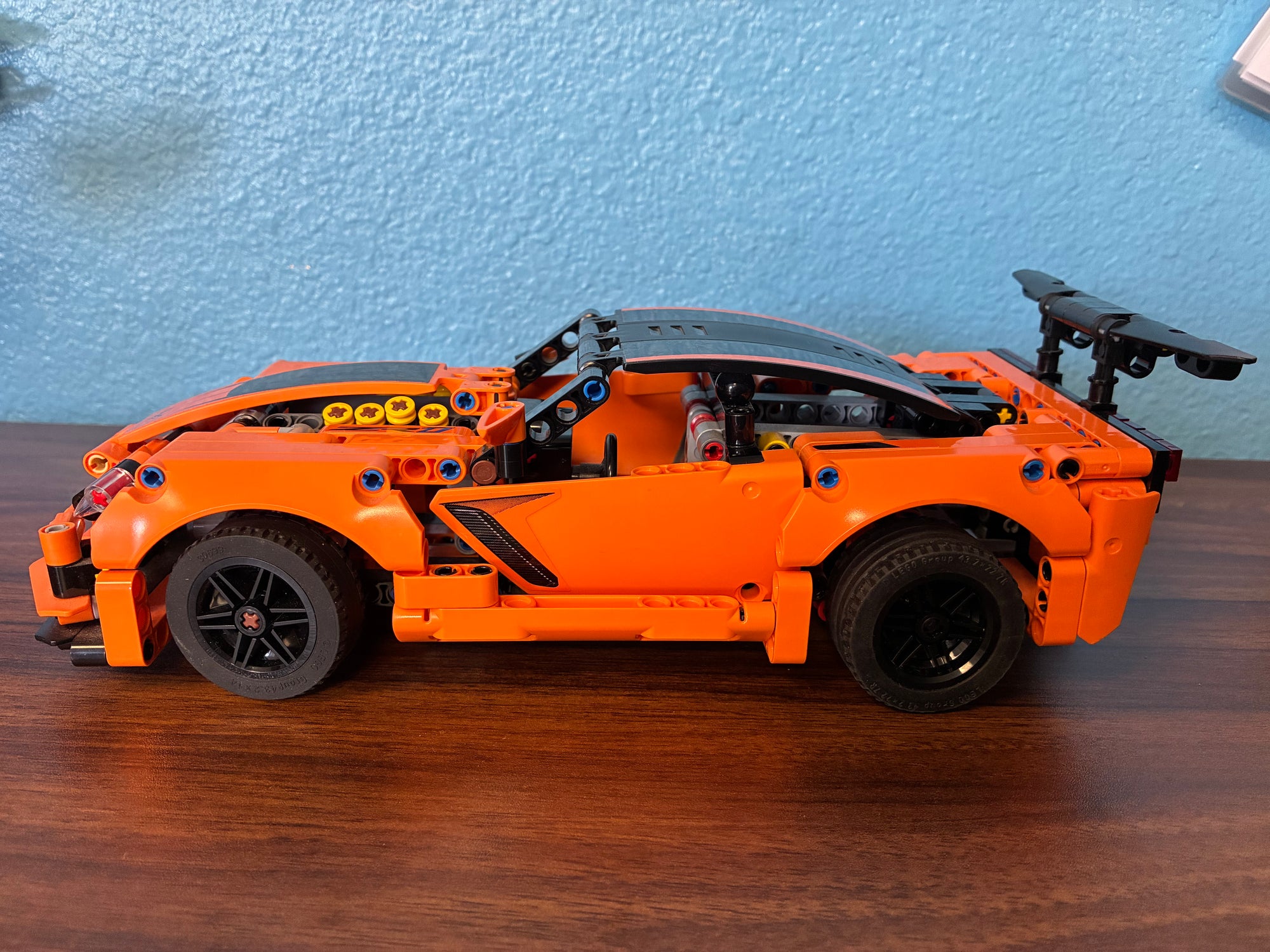 42093 Technic Chevrolet Corvette ZR1 - Used