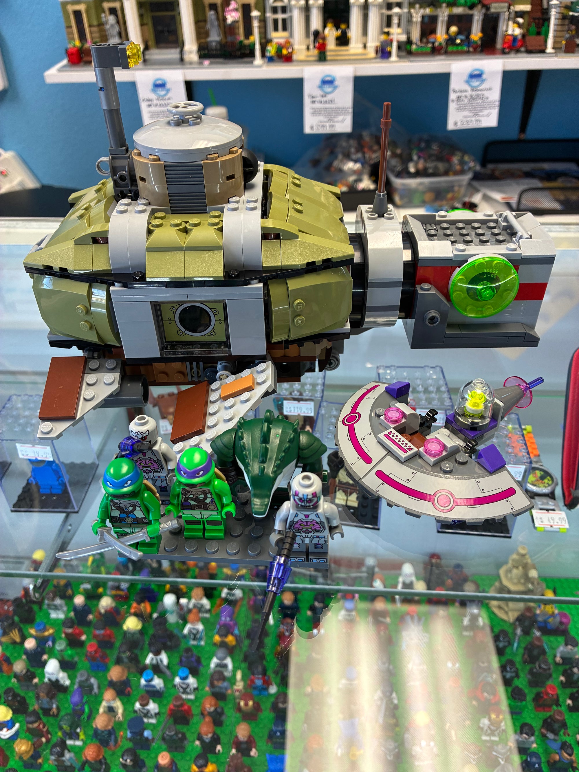 79121 Teenage Mutant Ninja Turtles: Turtle Sub Undersea Chase *ONE HEAD MISSING, SWITCHED OUT FOR ANOTHER*
