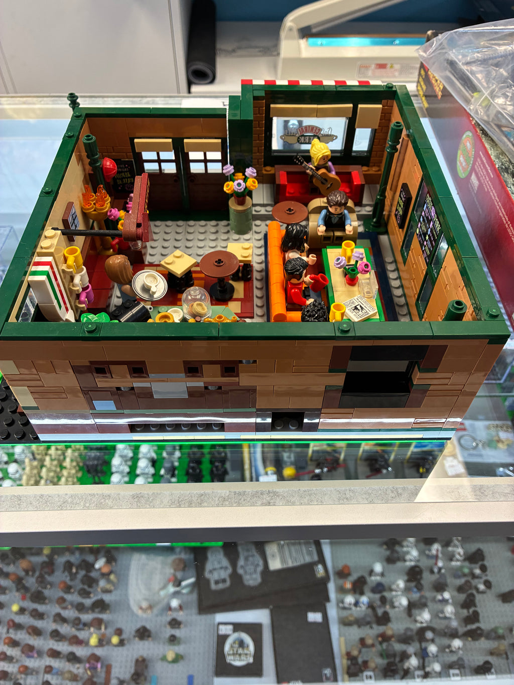 21319 - Central Perk MOC - Used