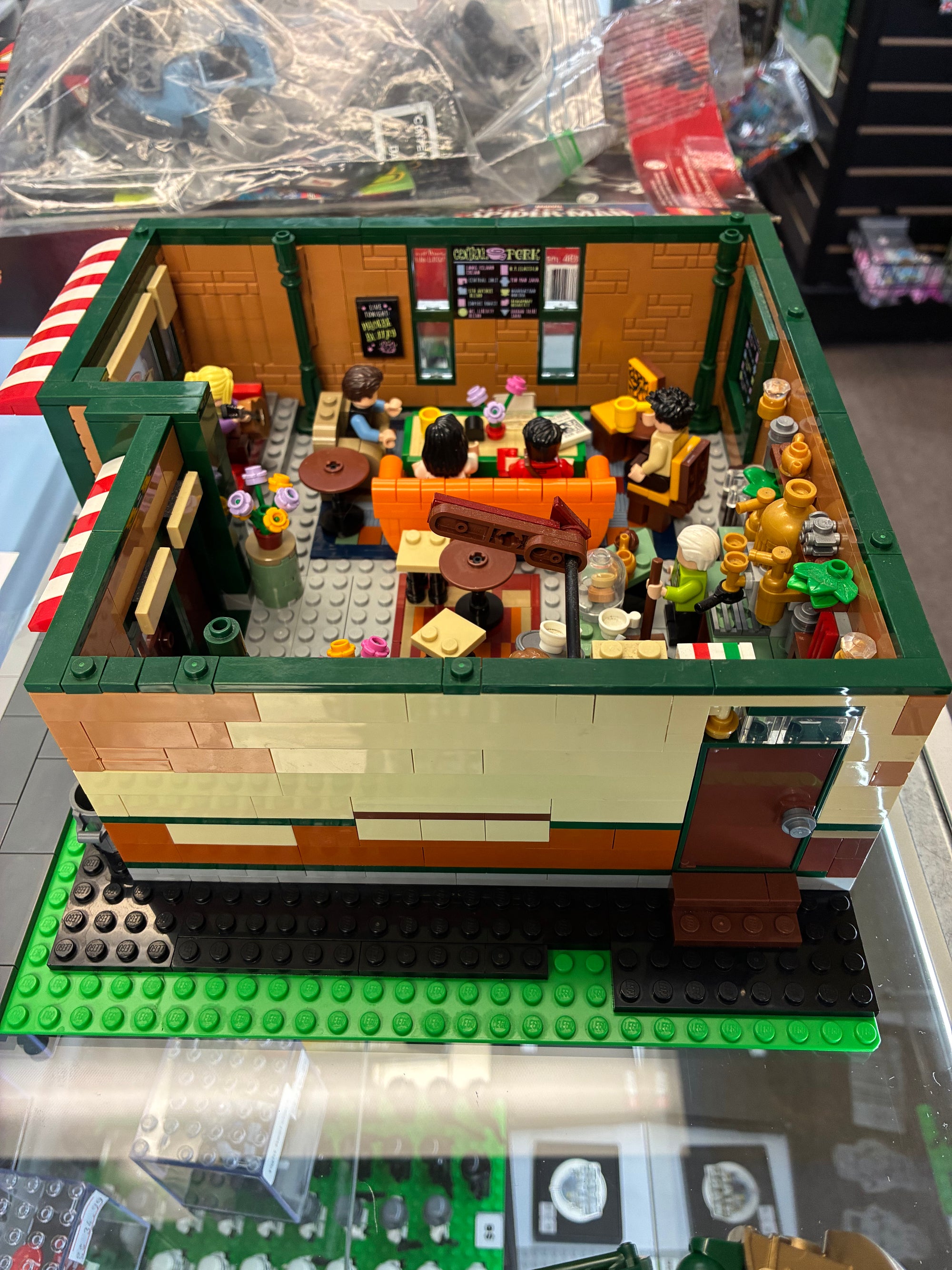 21319 - Central Perk MOC - Used