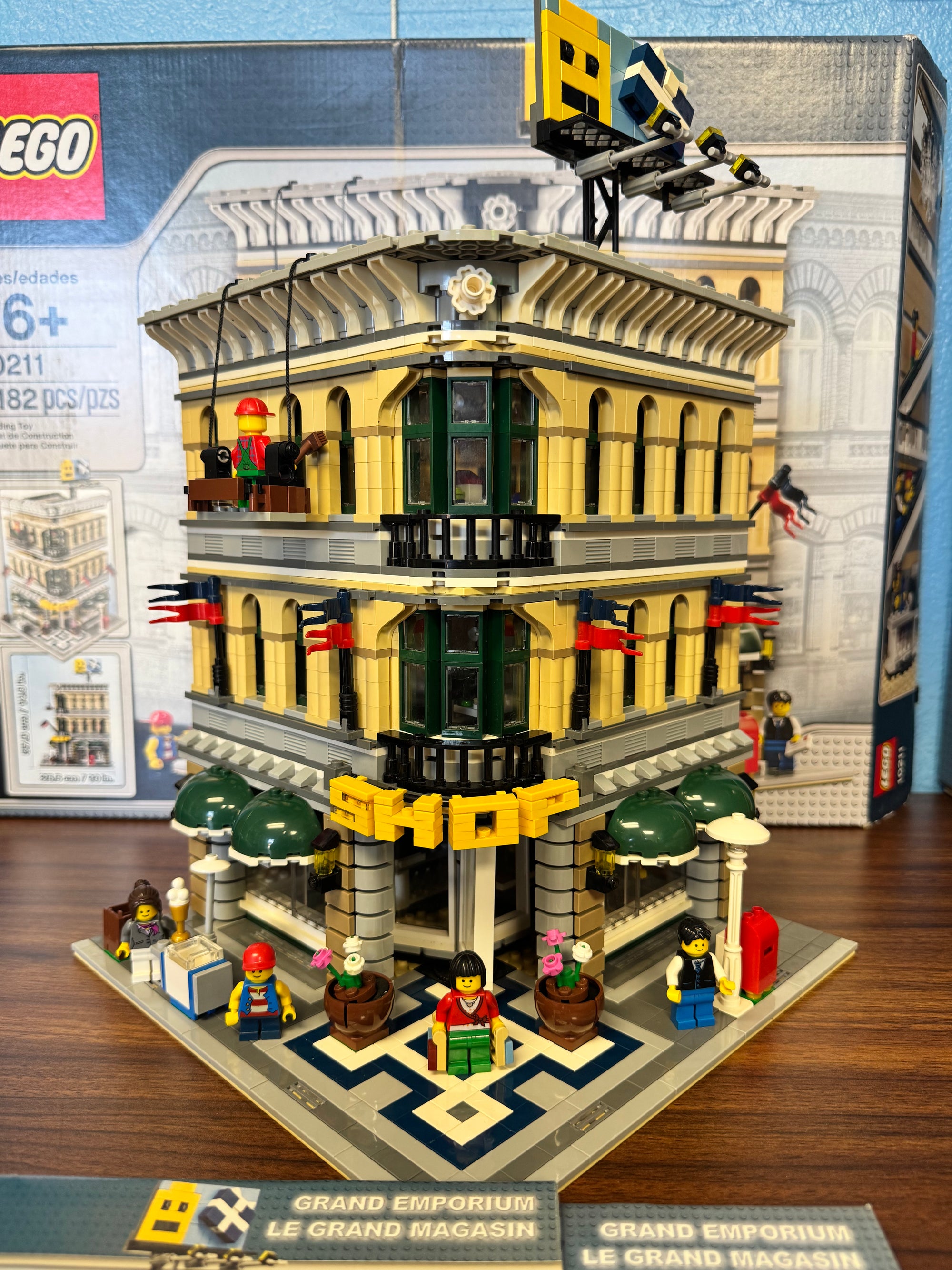 10211 Modular Grand Emporium - Used