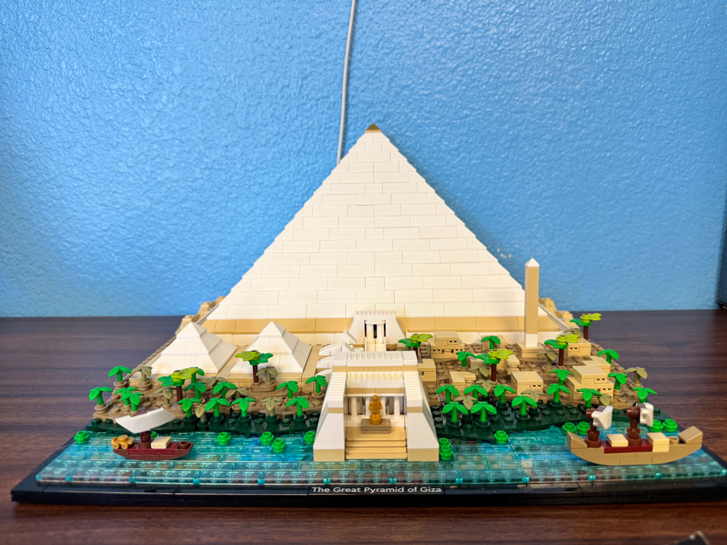 21058 Architecture The Great Pyramid of Giza - Used