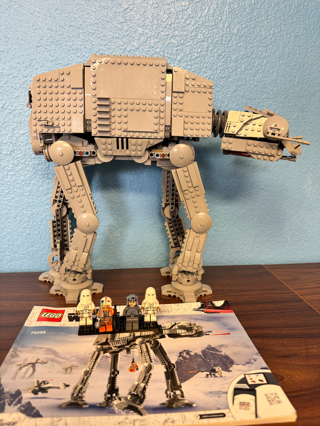 75288 AT-AT *MISSING 2 FIGS, and Speeder* - Used