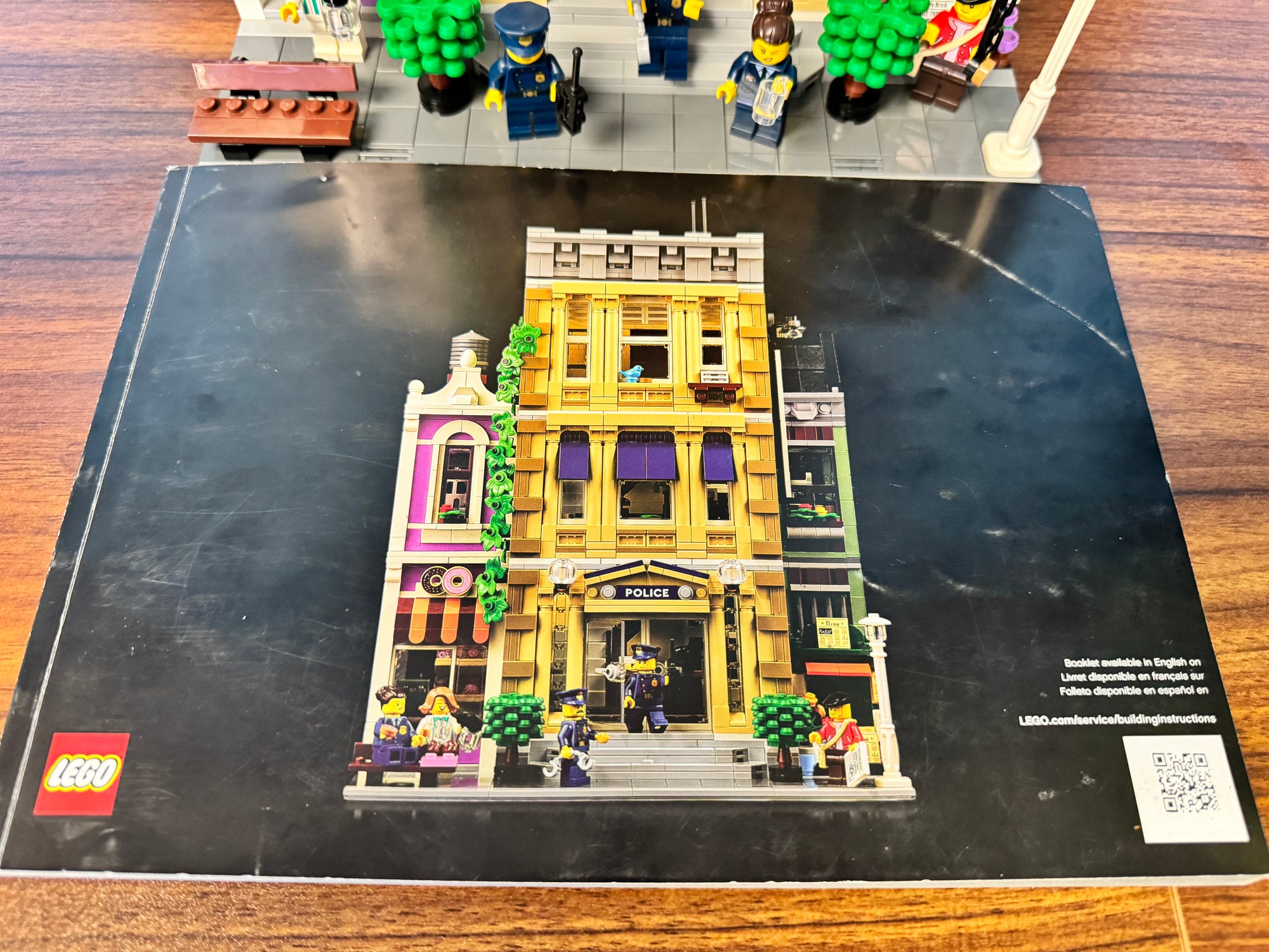 10278 Modular Police Station - Used