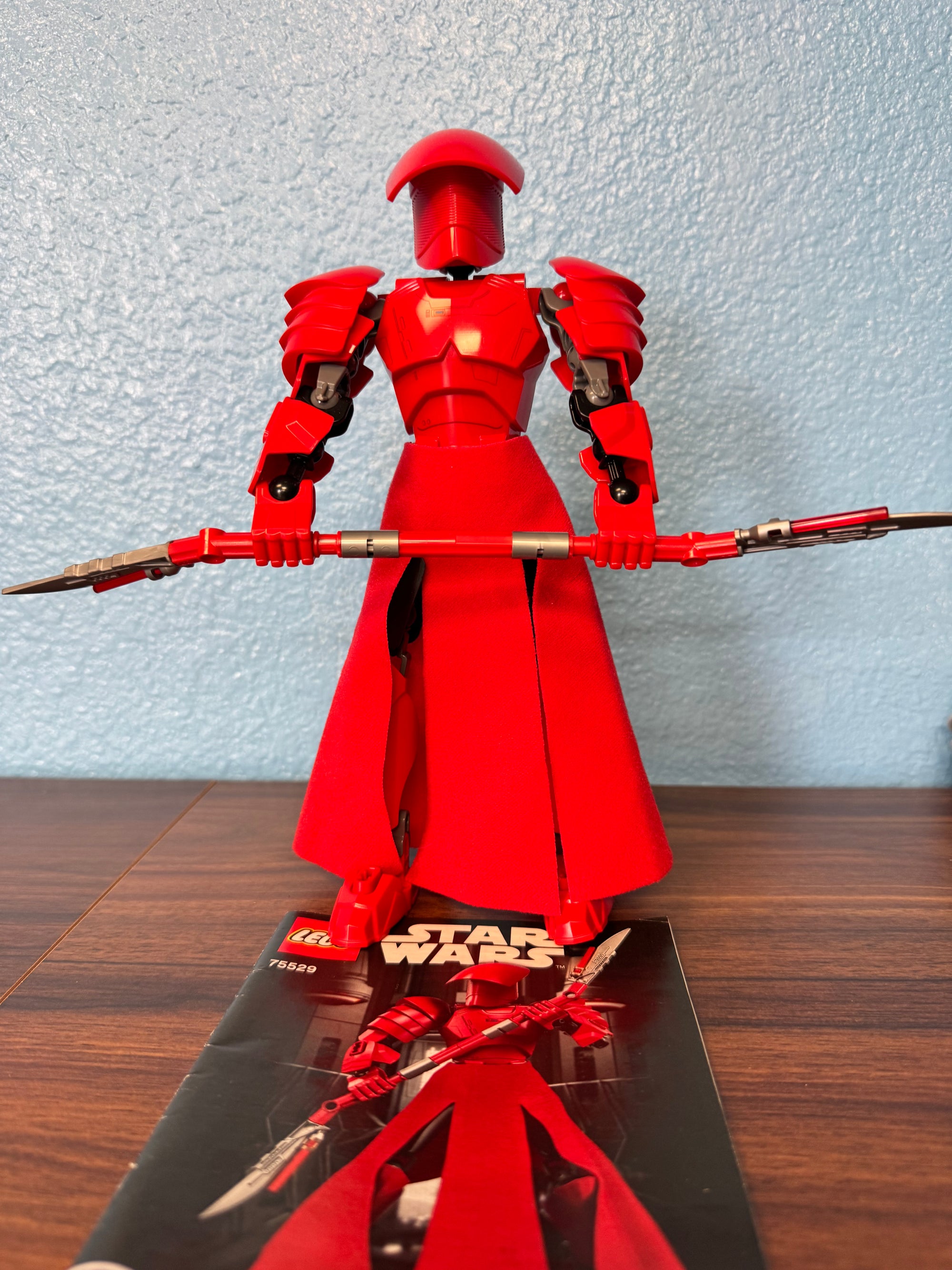 75529 Elite Praetorian Guard Buildable Figure - Used