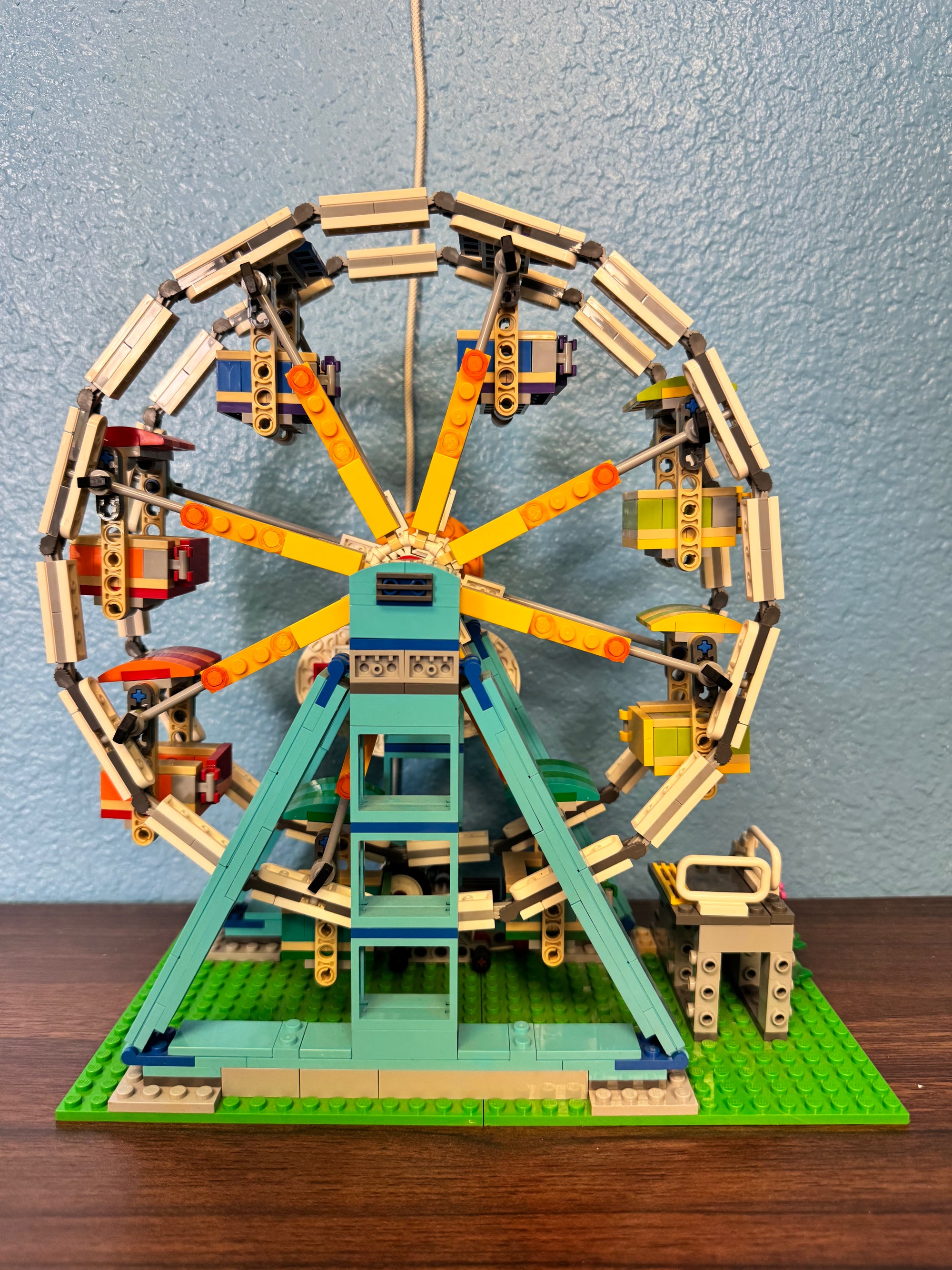 31119 Creator Ferris Wheel *Ferris Wheel Only* - Used