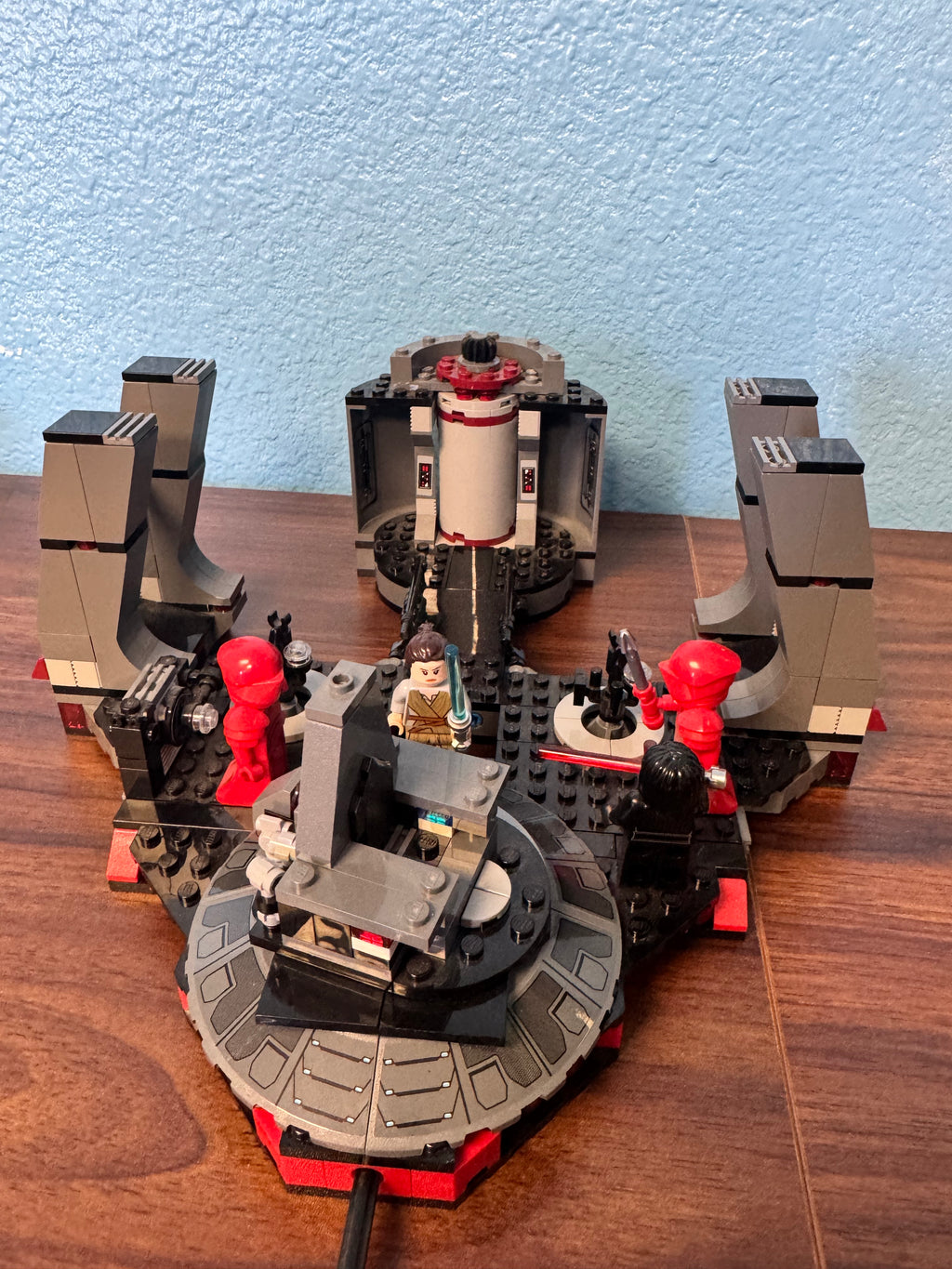 75216 Snoke’s Throne Room *NO SNOKE FIG* - Used