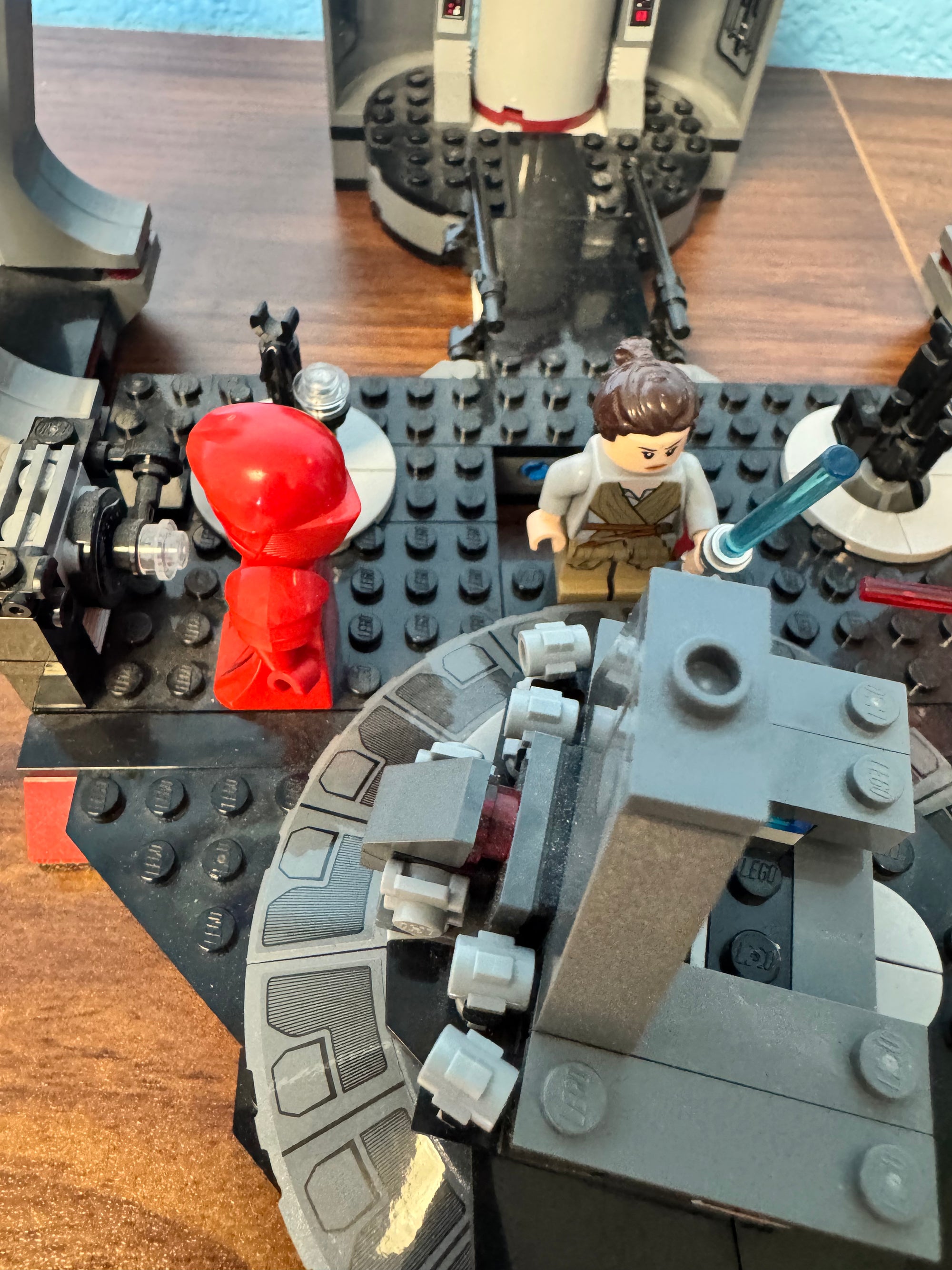 75216 Snoke’s Throne Room *NO SNOKE FIG* - Used