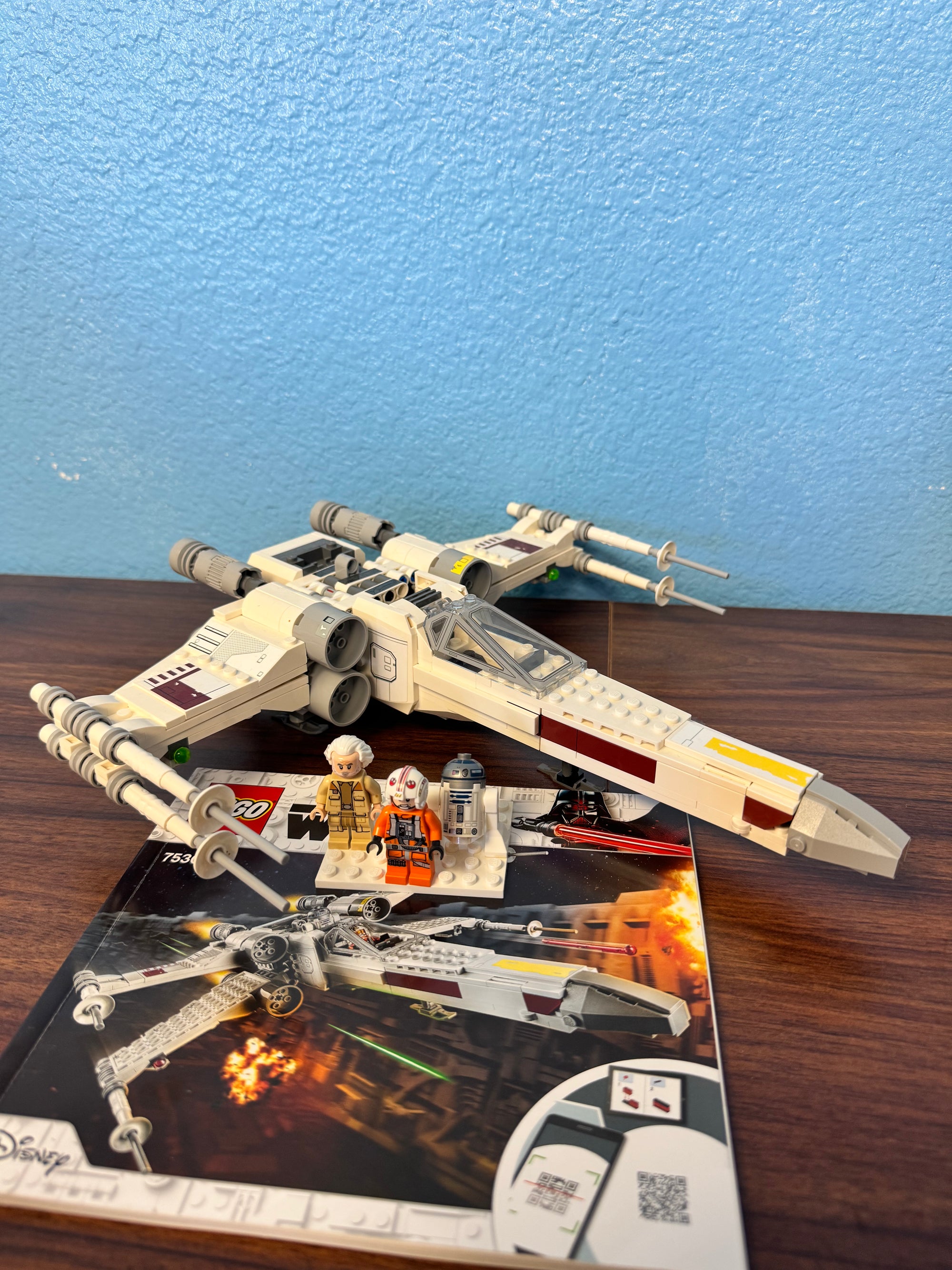 75301 Luke Skywalker’s X-Wing Fighter *MISSING 1 FIG* - Used