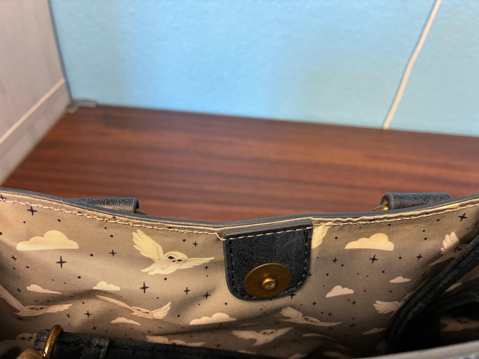 Harry Potter Hogwarts Castle Loungefly Purse - Used