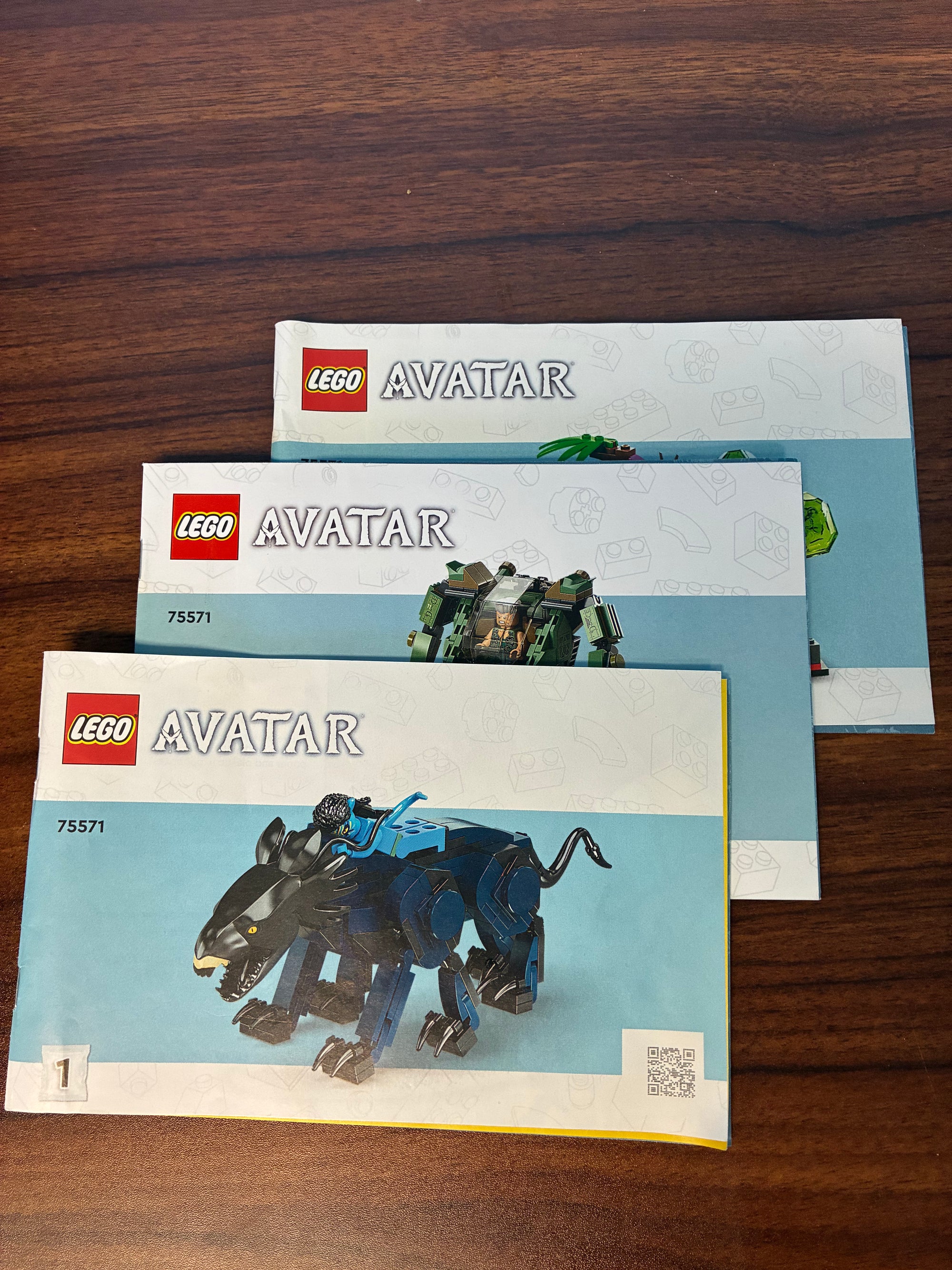 75571 Avatar: Neytiri & Thanator vs. AMP suit Quaritch