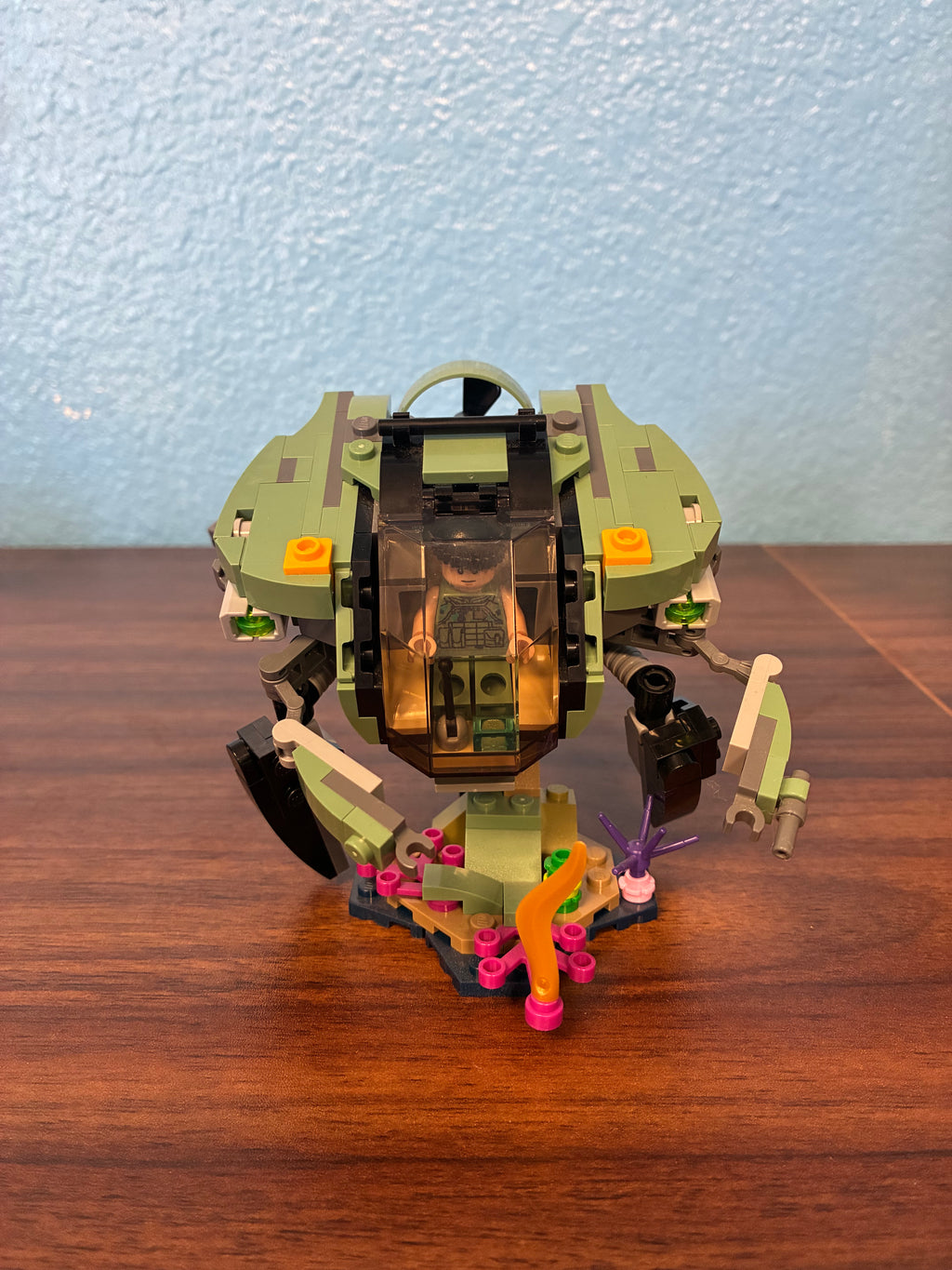 75579 Payakan The Tulkun & Crabsuit - Used