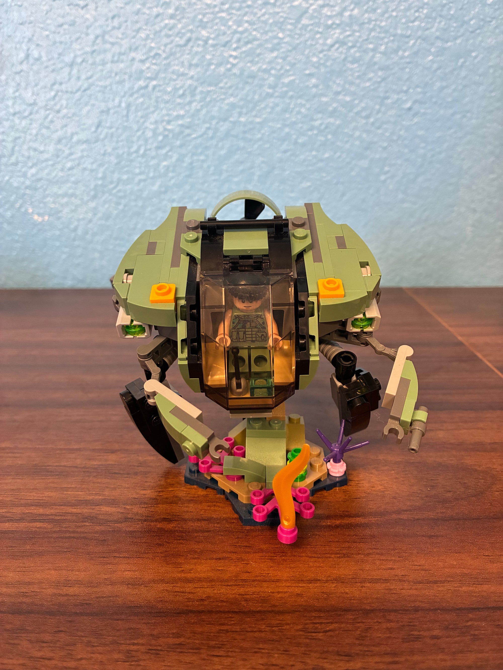 75579 Payakan The Tulkun & Crabsuit - Used