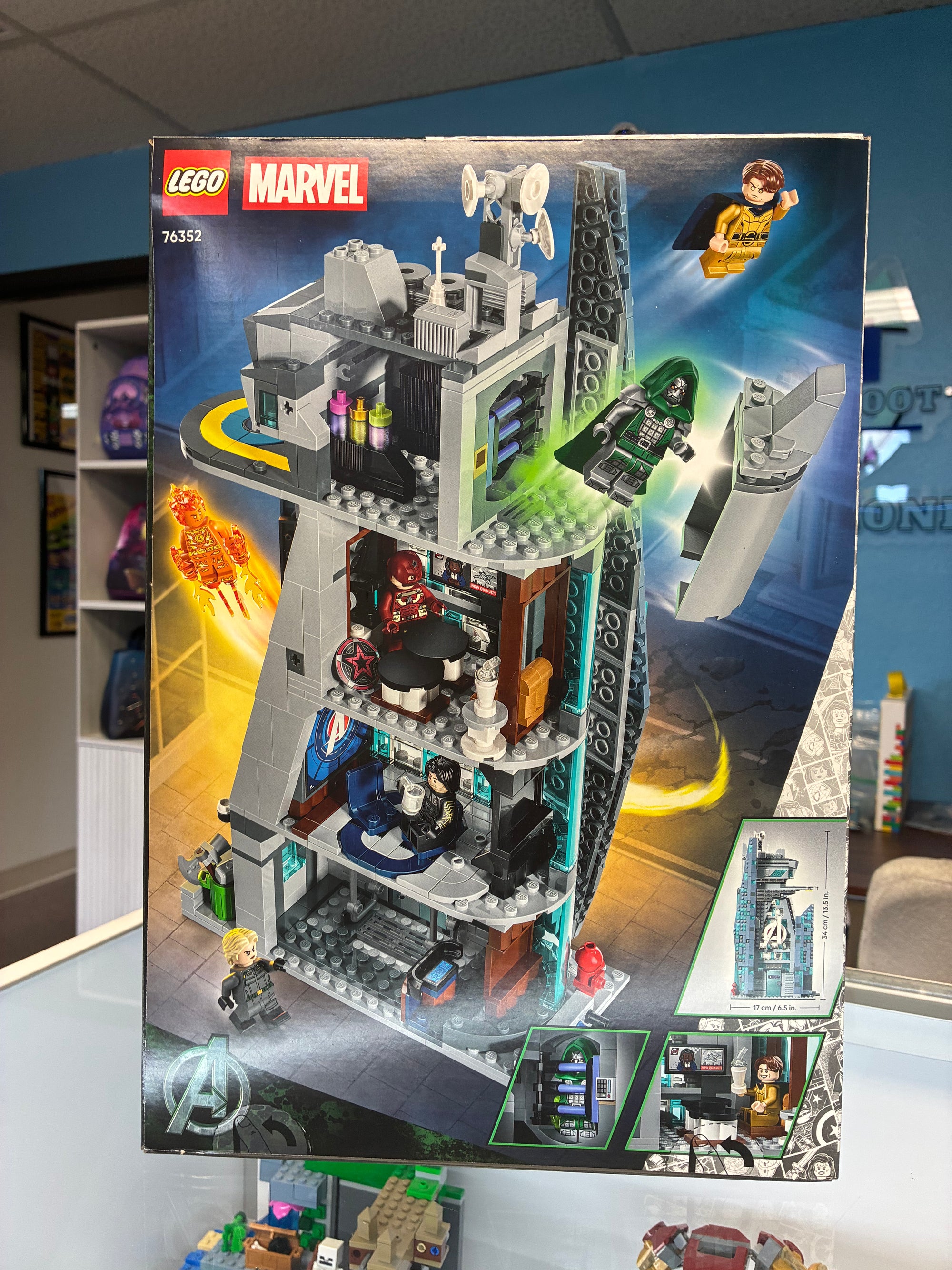 76352 Avengers: Doomsday New Avengers Tower - Sealed
