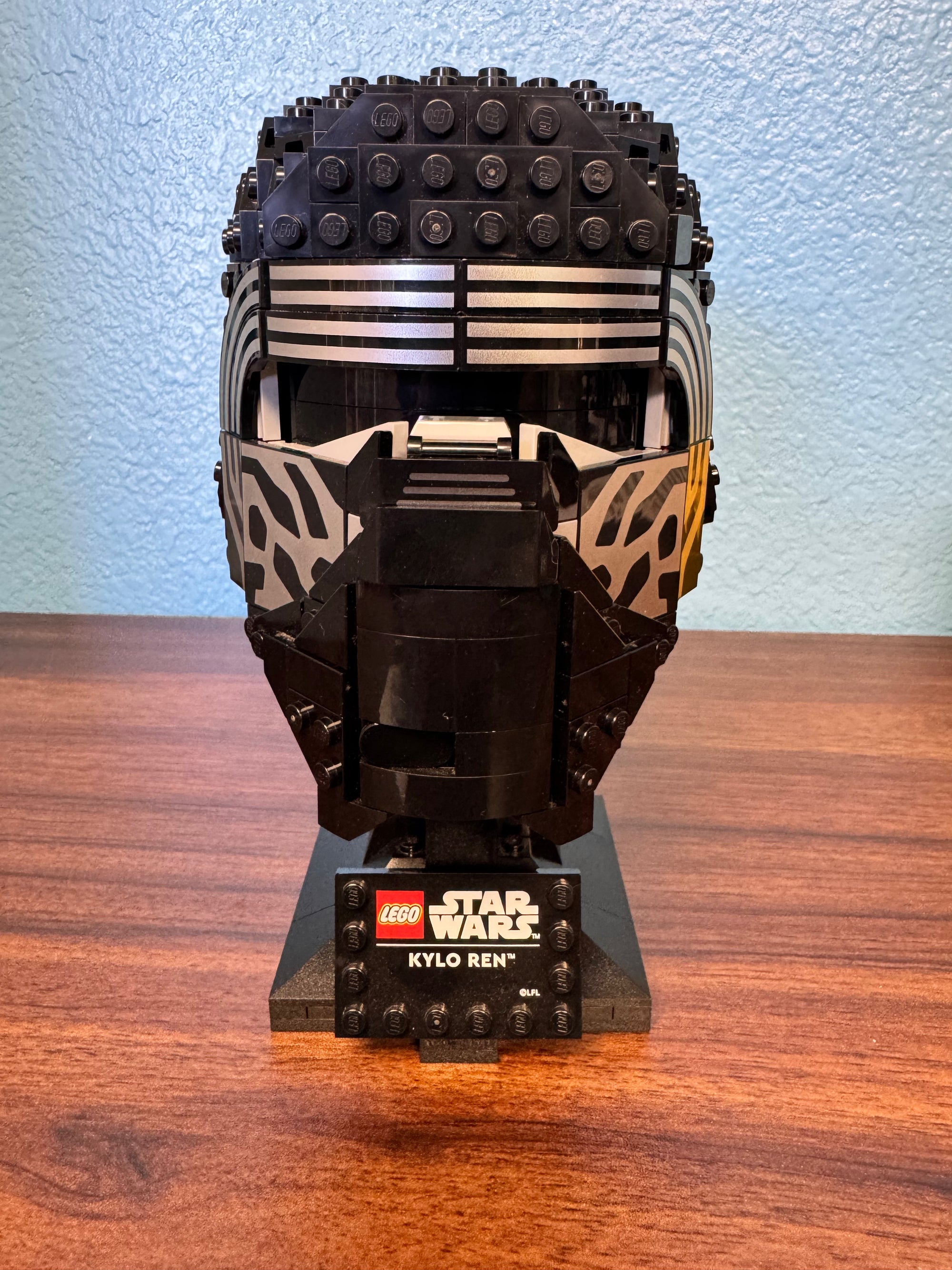 75415 Kyle REN’s Helmet - Used
