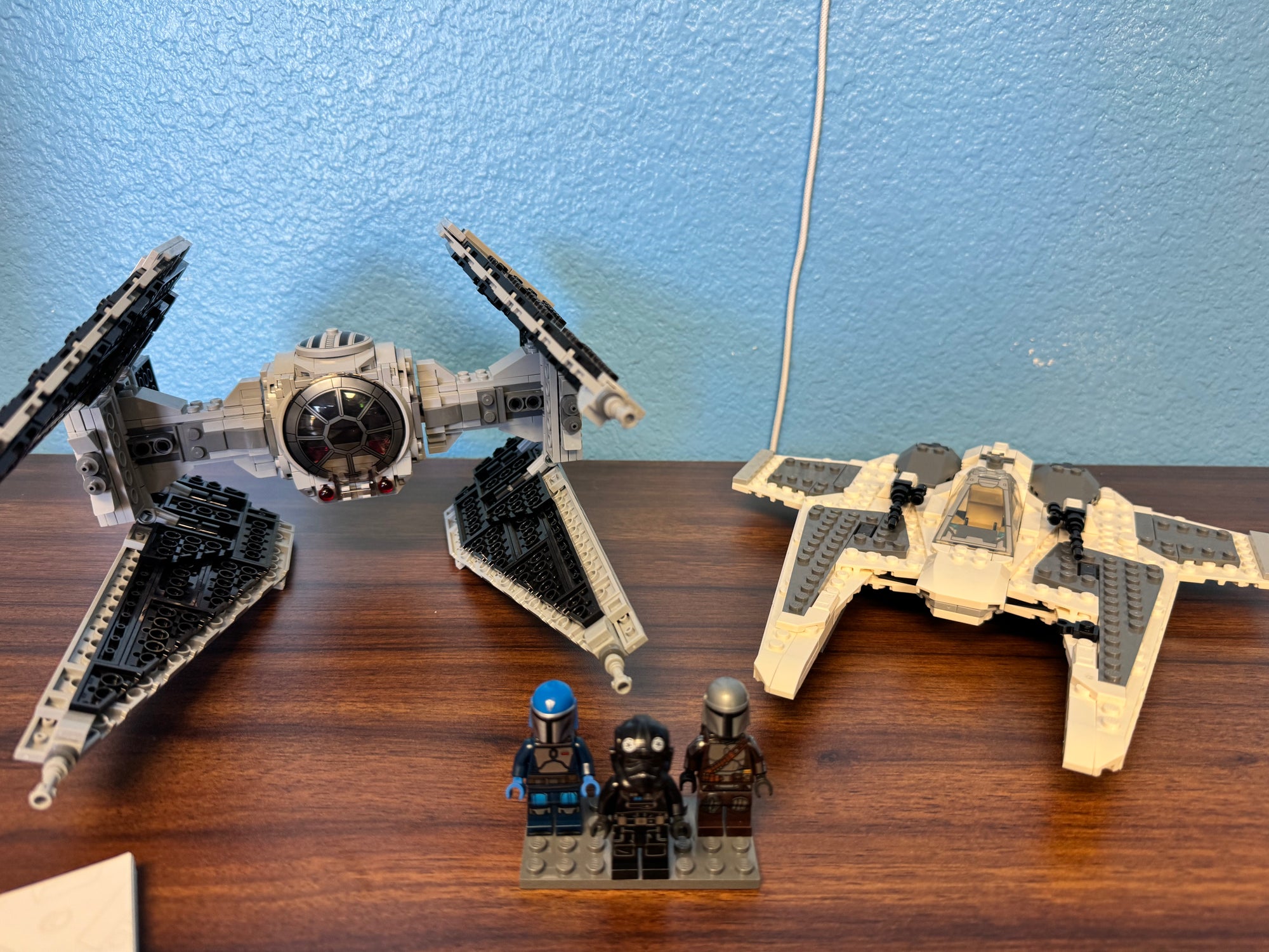 75348 Mandalorian Fang Fighter Vs. Tie Fighter *Missing 1 fig* - Used